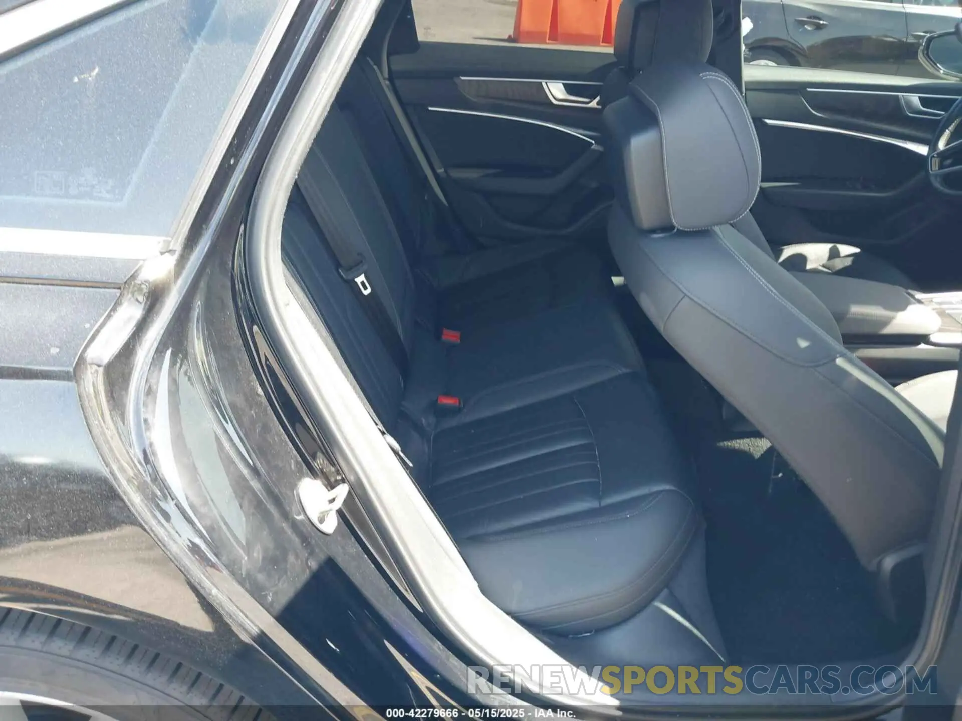 8 Photograph of a damaged car WAUD8AF2XKN121064 AUDI A6 2019