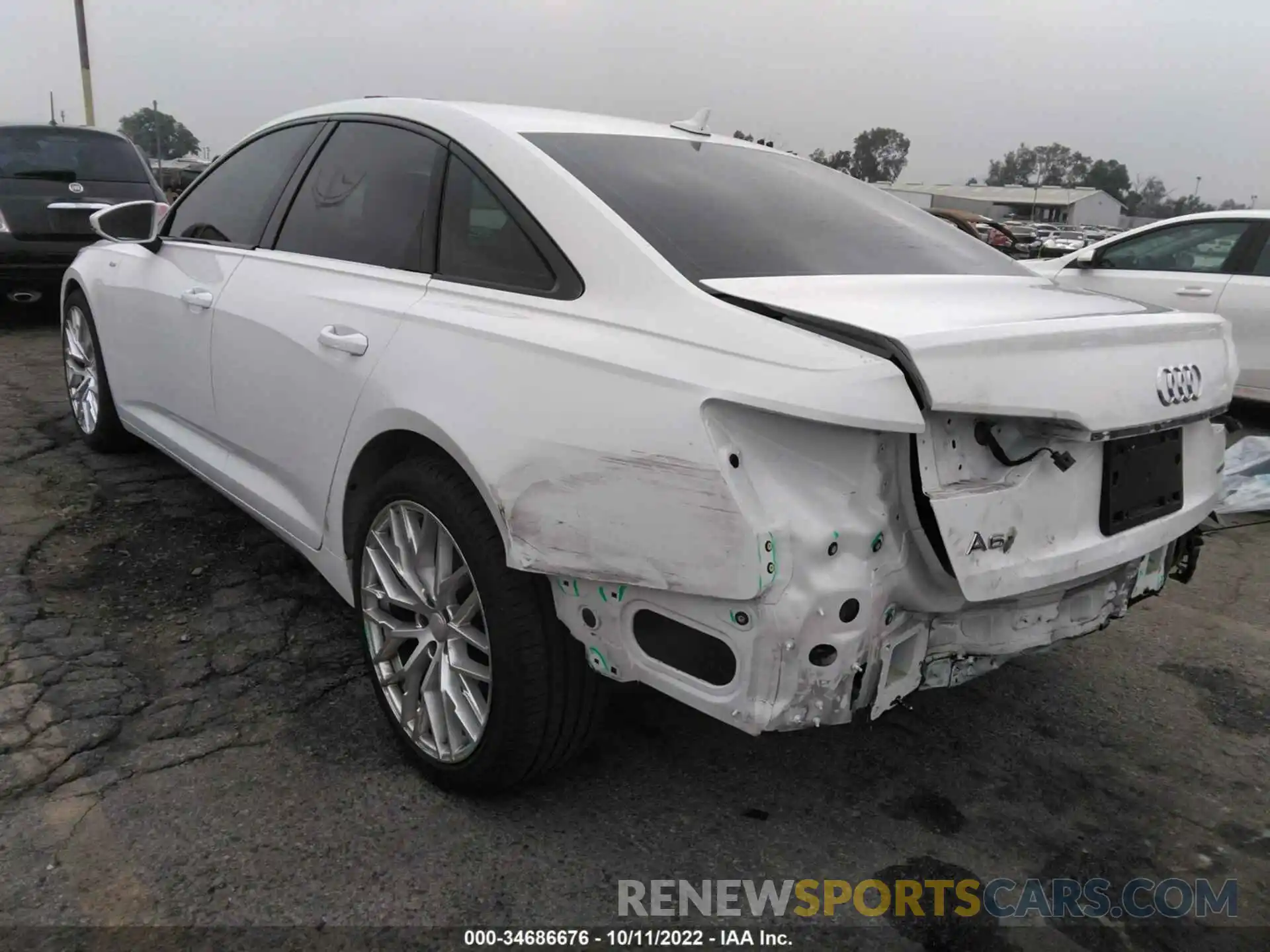 3 Photograph of a damaged car WAUE8AF20KN126178 AUDI A6 2019