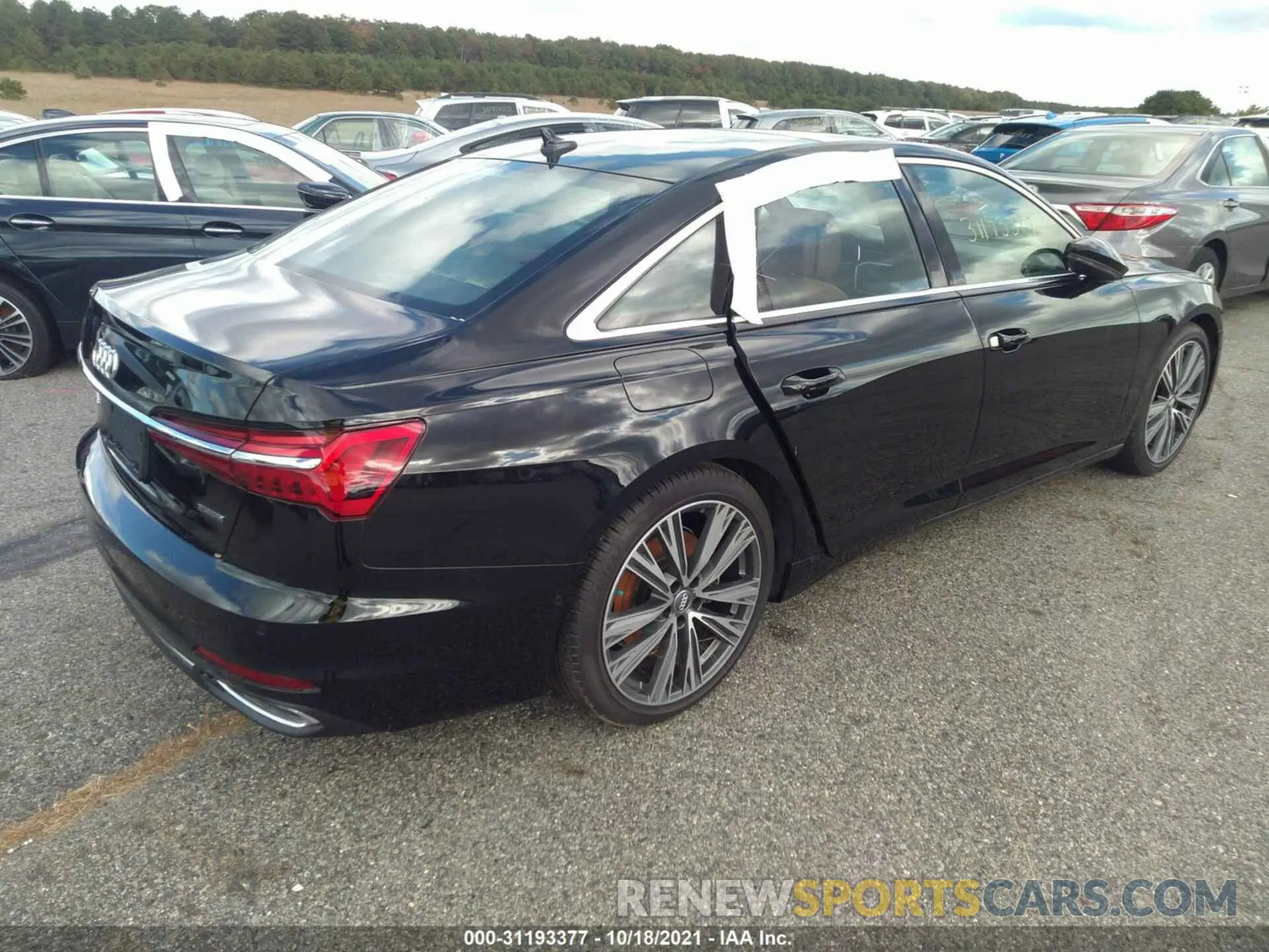 4 Photograph of a damaged car WAUE8AF28KN121245 AUDI A6 2019