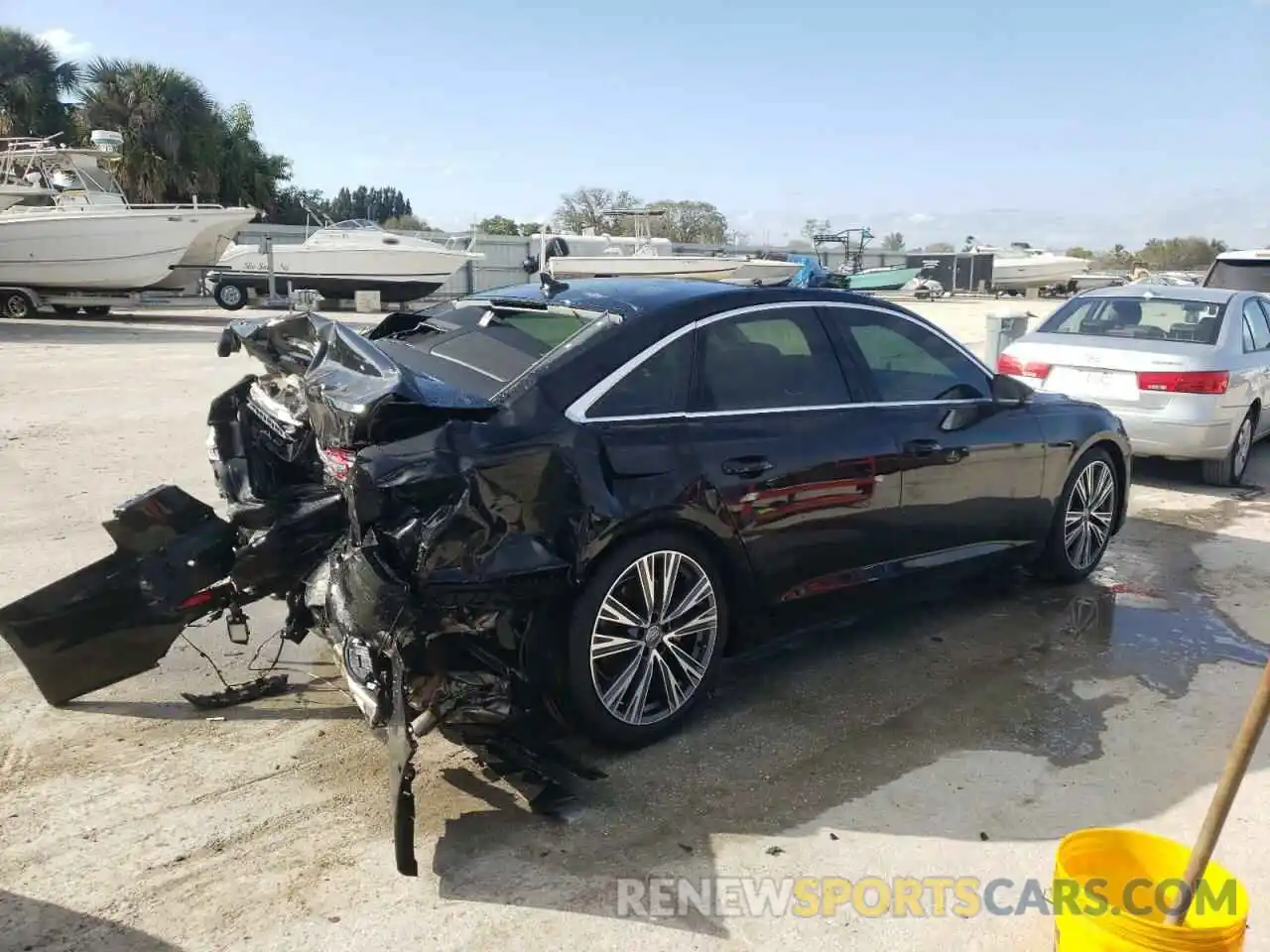 4 Photograph of a damaged car WAUE8AF29KN122291 AUDI A6 2019