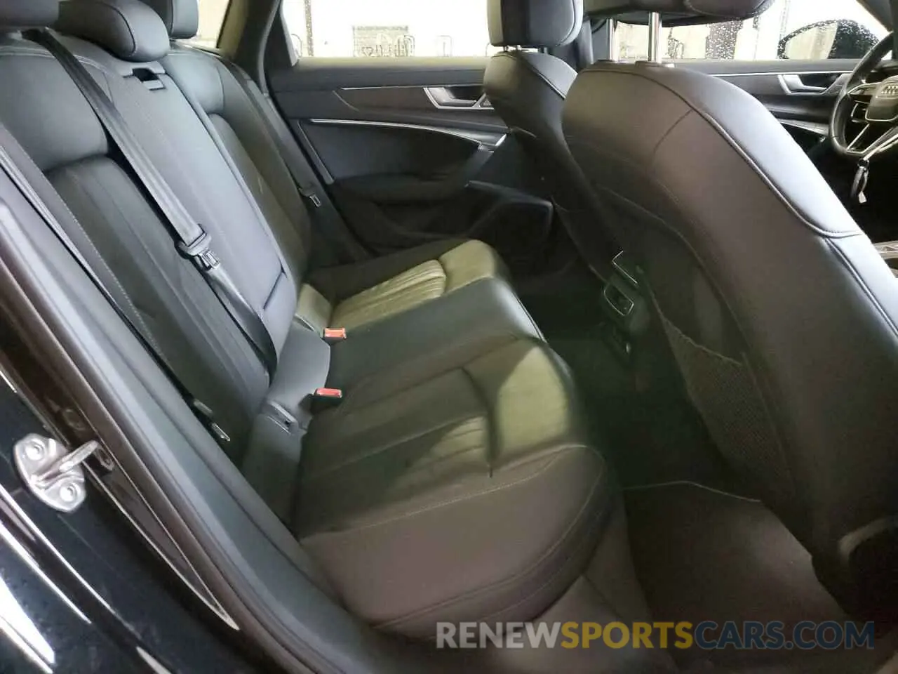 10 Photograph of a damaged car WAUK2AF25KN130991 AUDI A6 2019