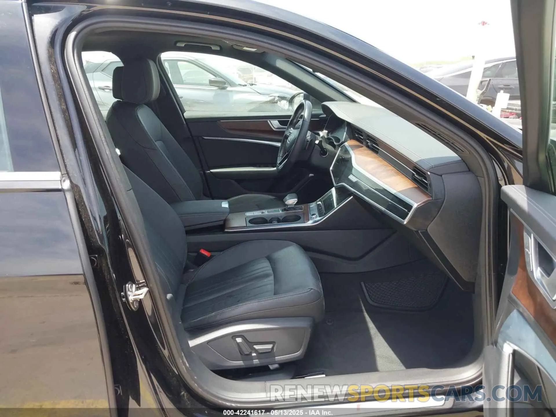 5 Photograph of a damaged car WAUK2AF29KN064896 AUDI A6 2019