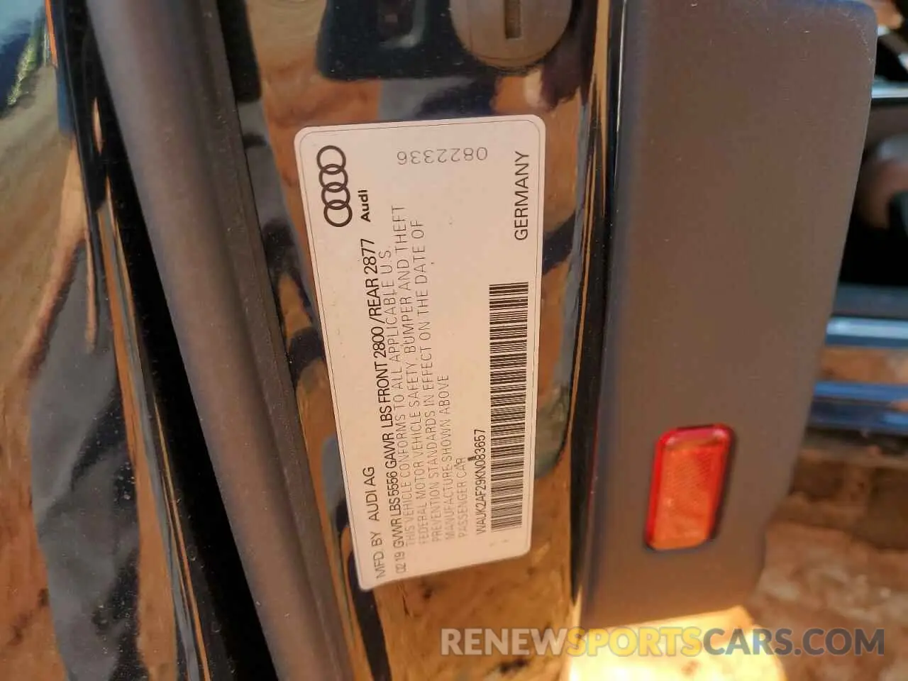 14 Photograph of a damaged car WAUK2AF29KN083657 AUDI A6 2019