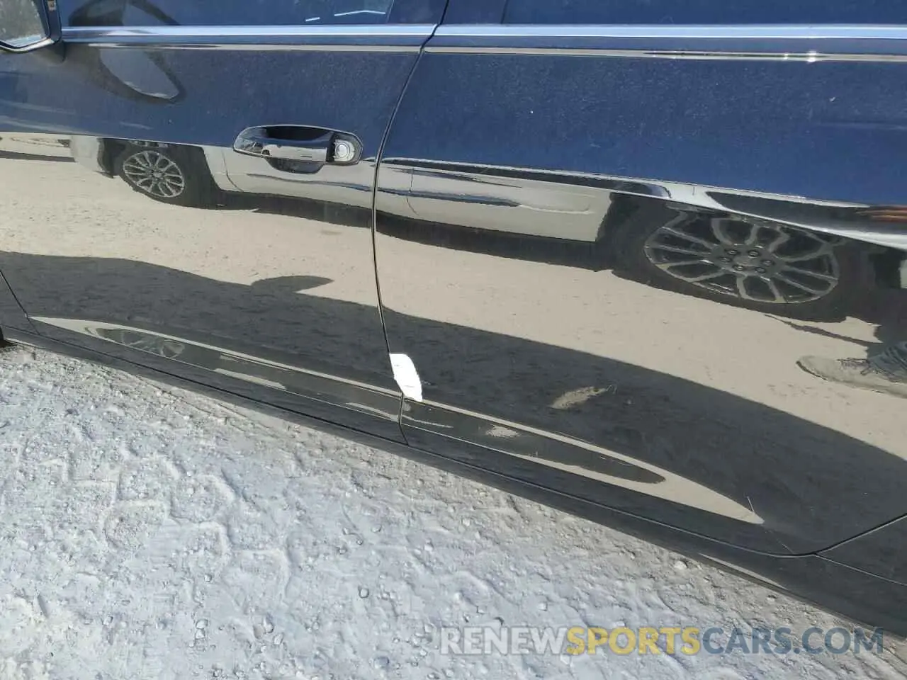 12 Photograph of a damaged car WAUL2AF20KN031886 AUDI A6 2019