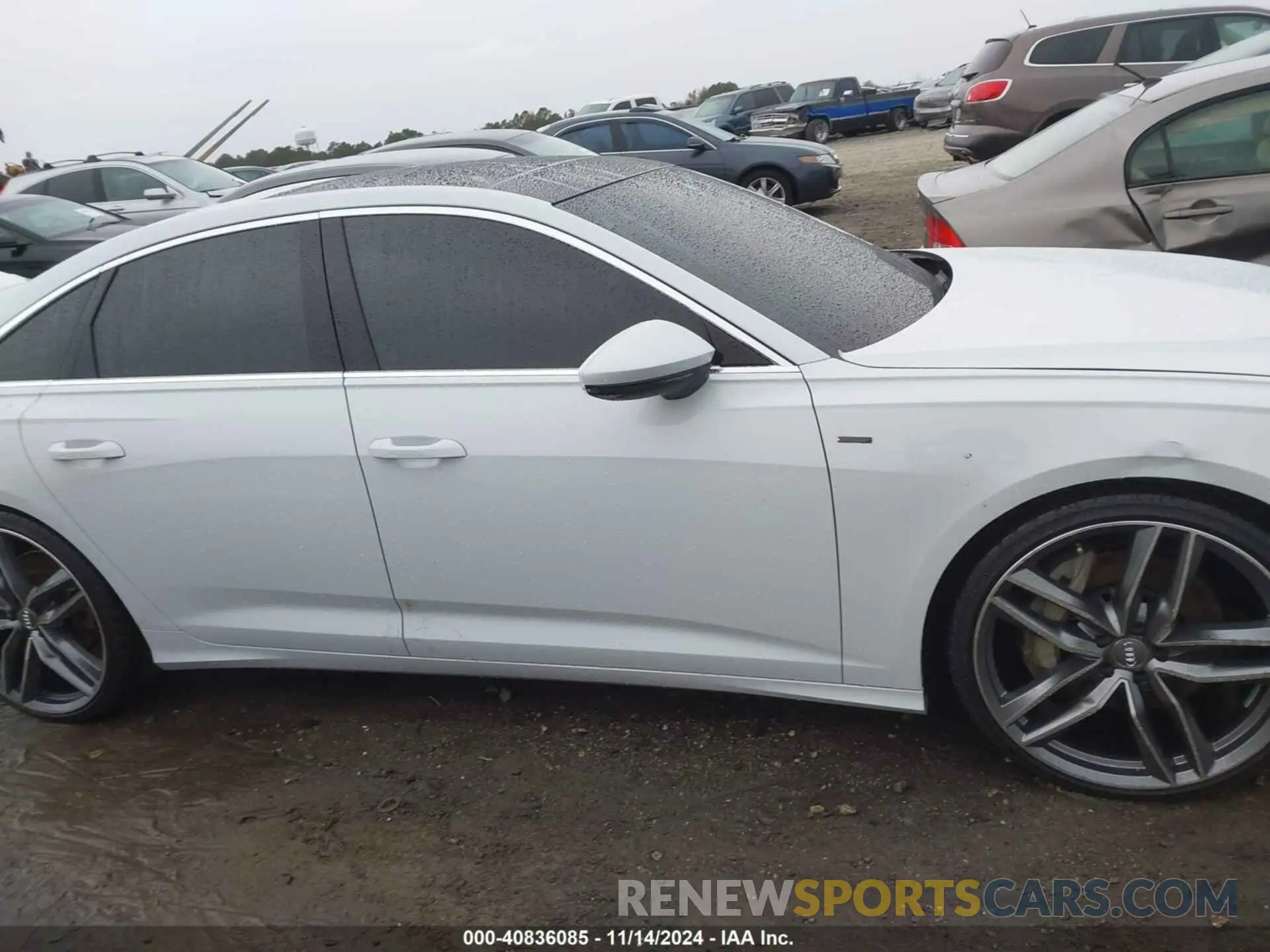 14 Photograph of a damaged car WAUL2AF20KN066833 AUDI A6 2019