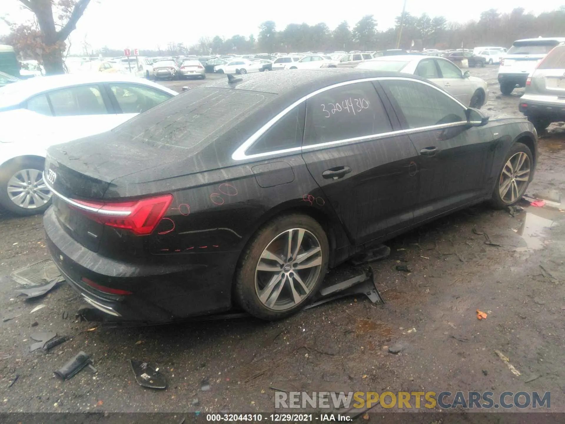 4 Photograph of a damaged car WAUL2AF21KN055758 AUDI A6 2019