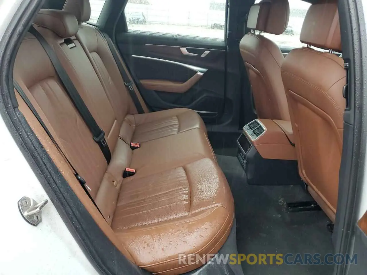 10 Photograph of a damaged car WAUL2AF22KN026379 AUDI A6 2019