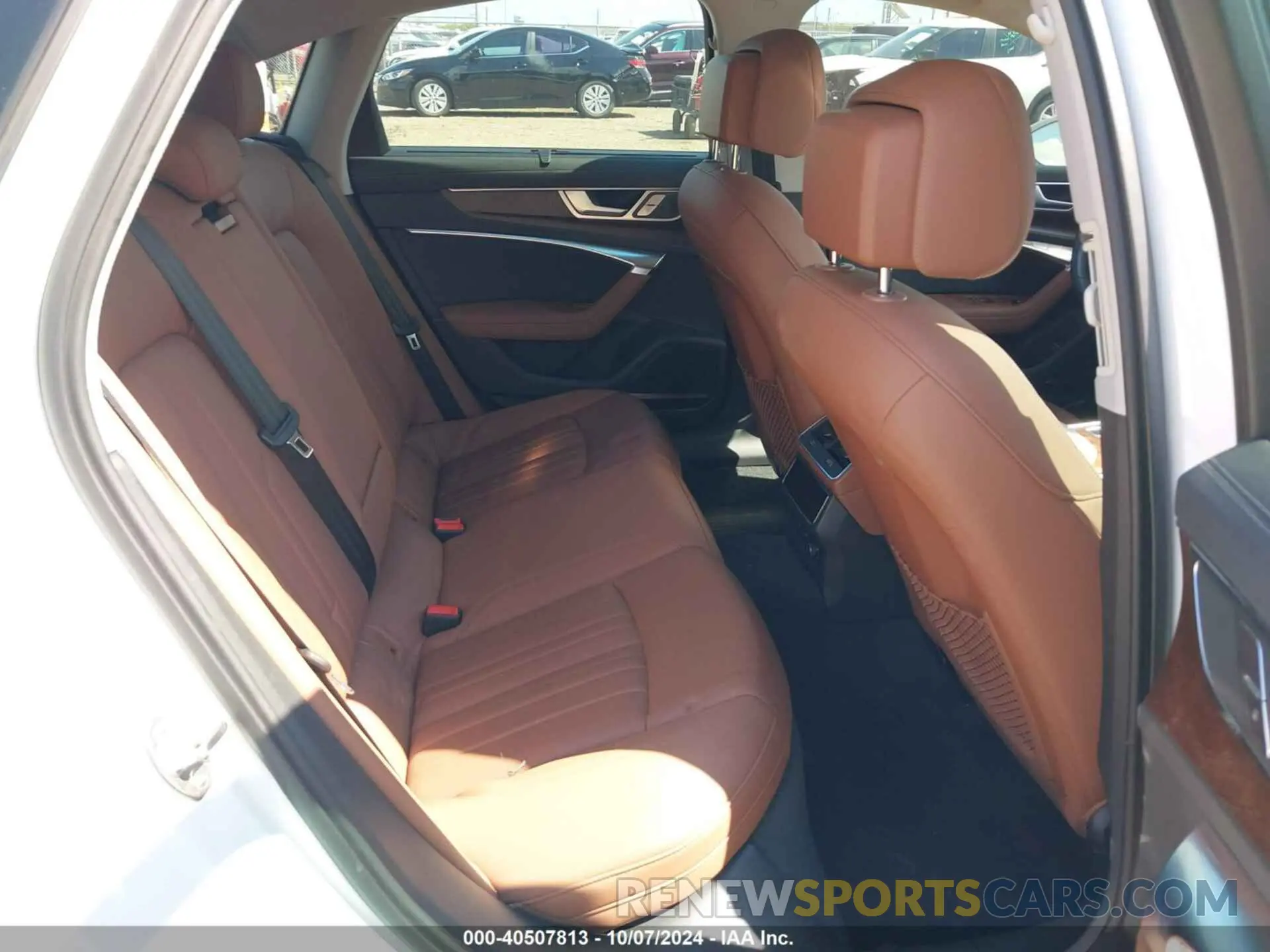 8 Photograph of a damaged car WAUL2AF22KN108998 AUDI A6 2019