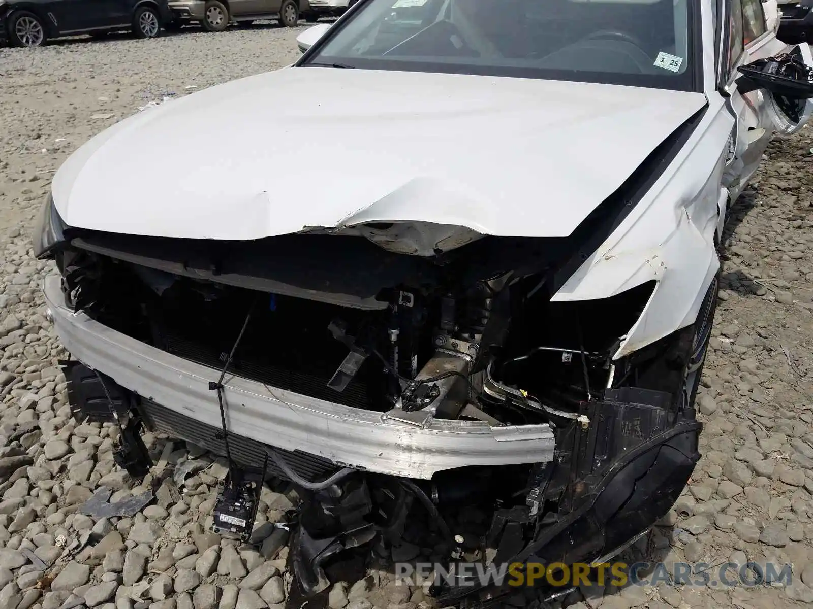 9 Photograph of a damaged car WAUL2AF23KN108539 AUDI A6 2019