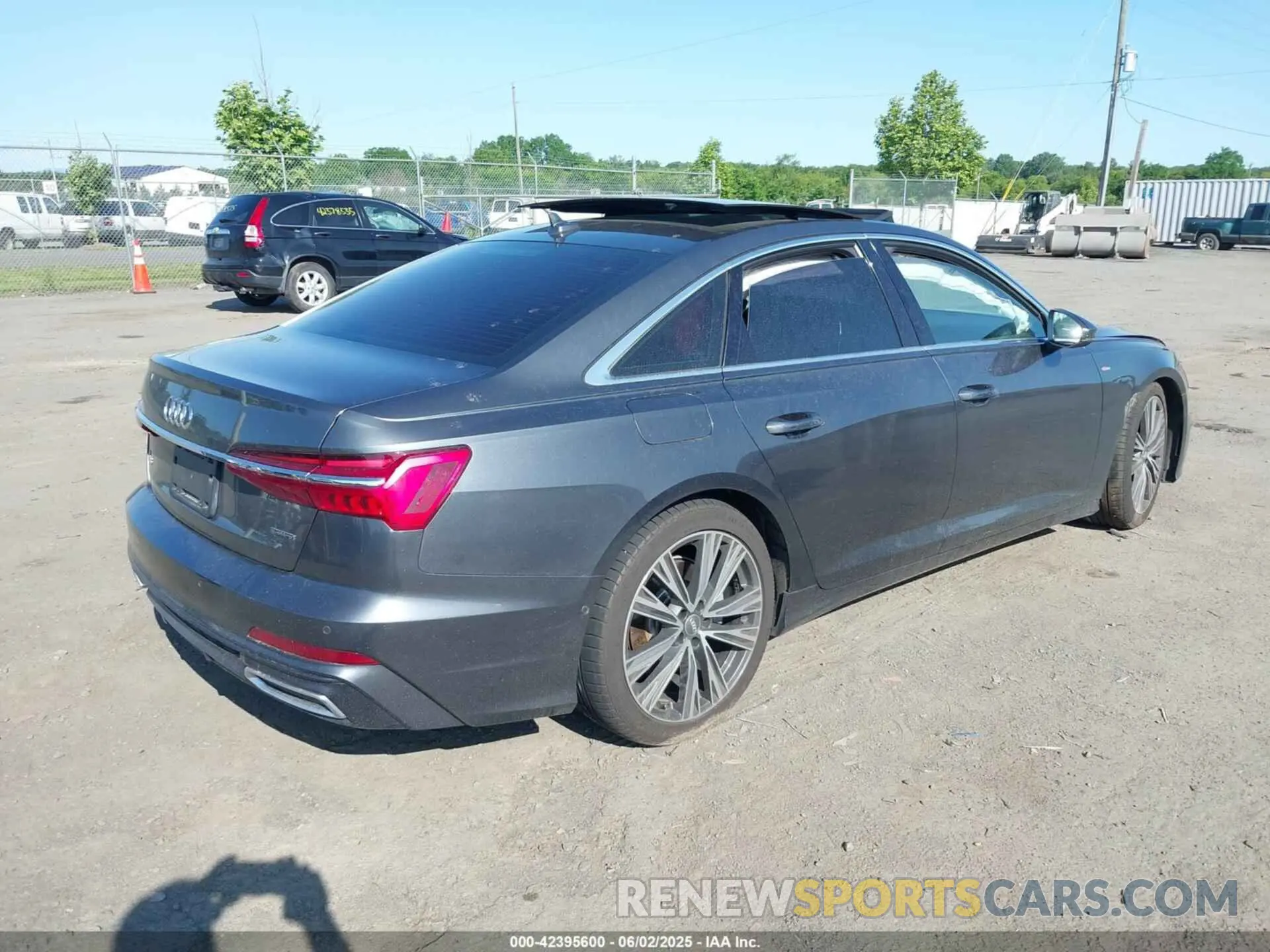 4 Photograph of a damaged car WAUL2AF24KN024553 AUDI A6 2019