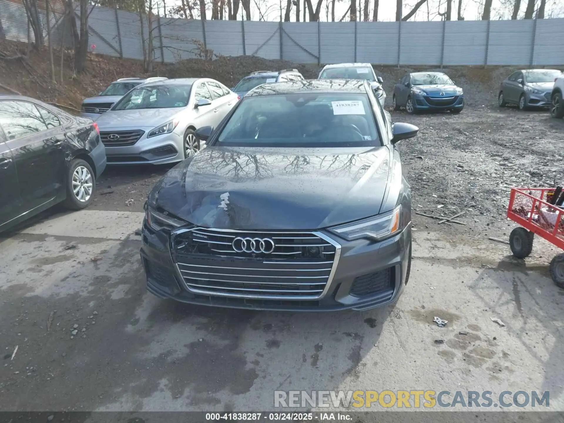 13 Photograph of a damaged car WAUL2AF25KN109319 AUDI A6 2019