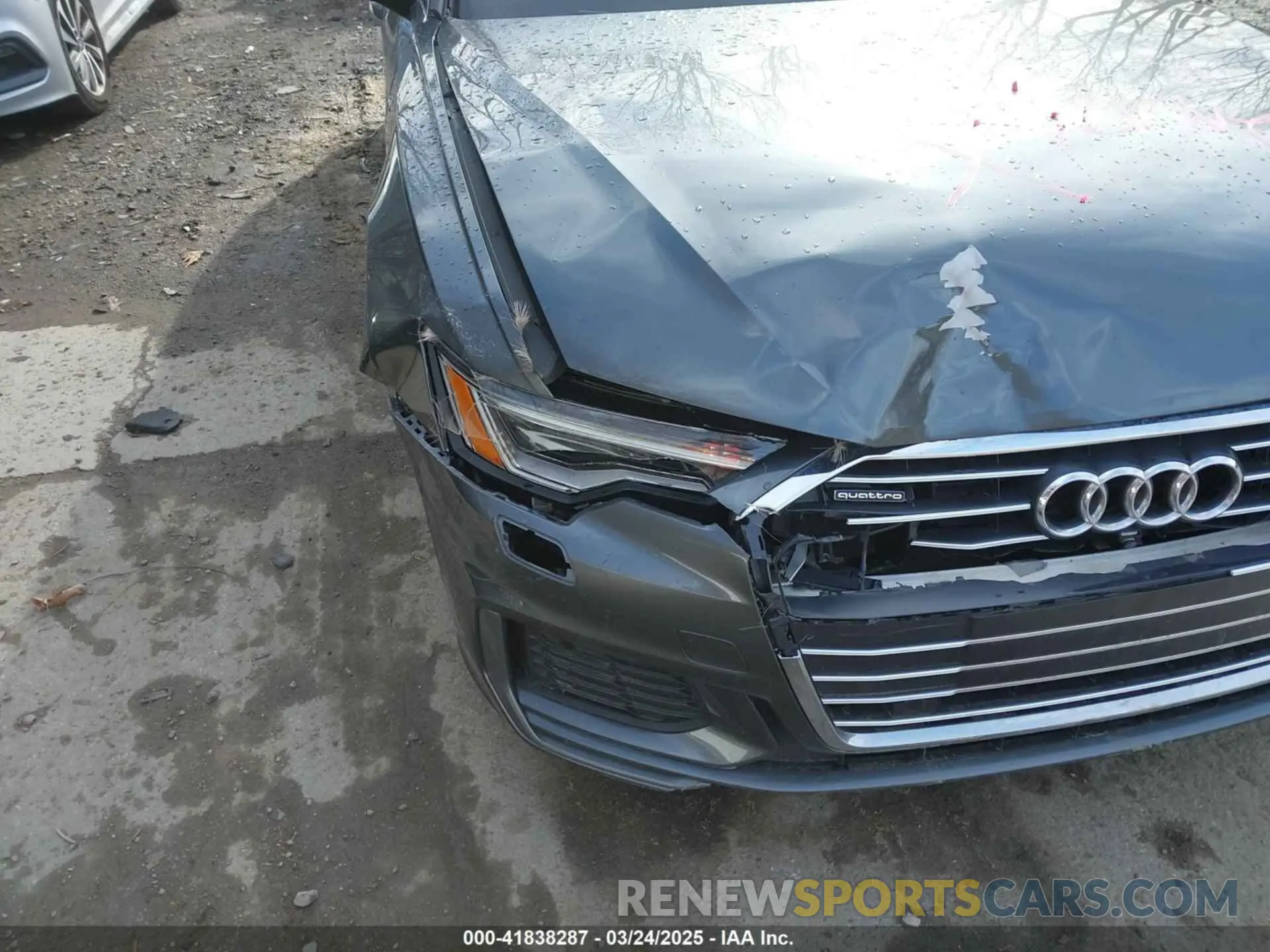 18 Photograph of a damaged car WAUL2AF25KN109319 AUDI A6 2019