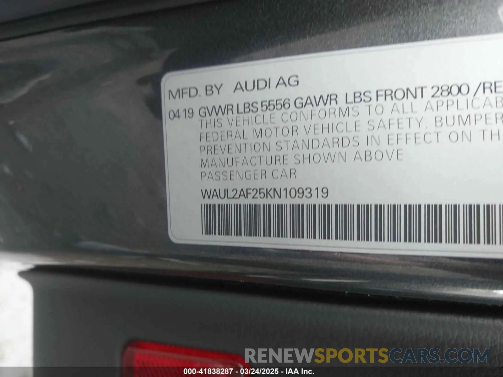 9 Photograph of a damaged car WAUL2AF25KN109319 AUDI A6 2019