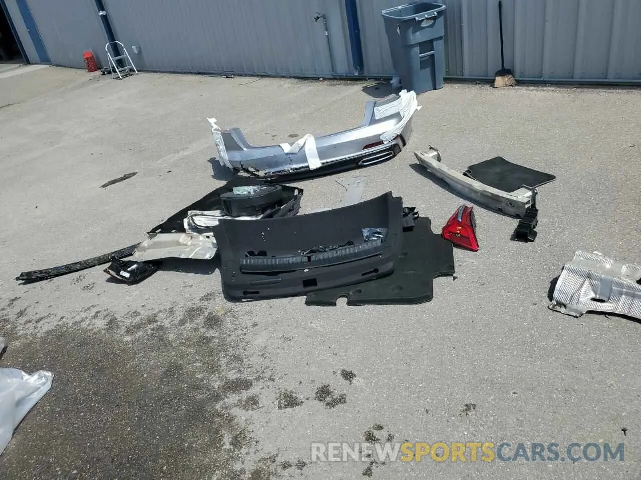 12 Photograph of a damaged car WAUL2AF27KN064495 AUDI A6 2019