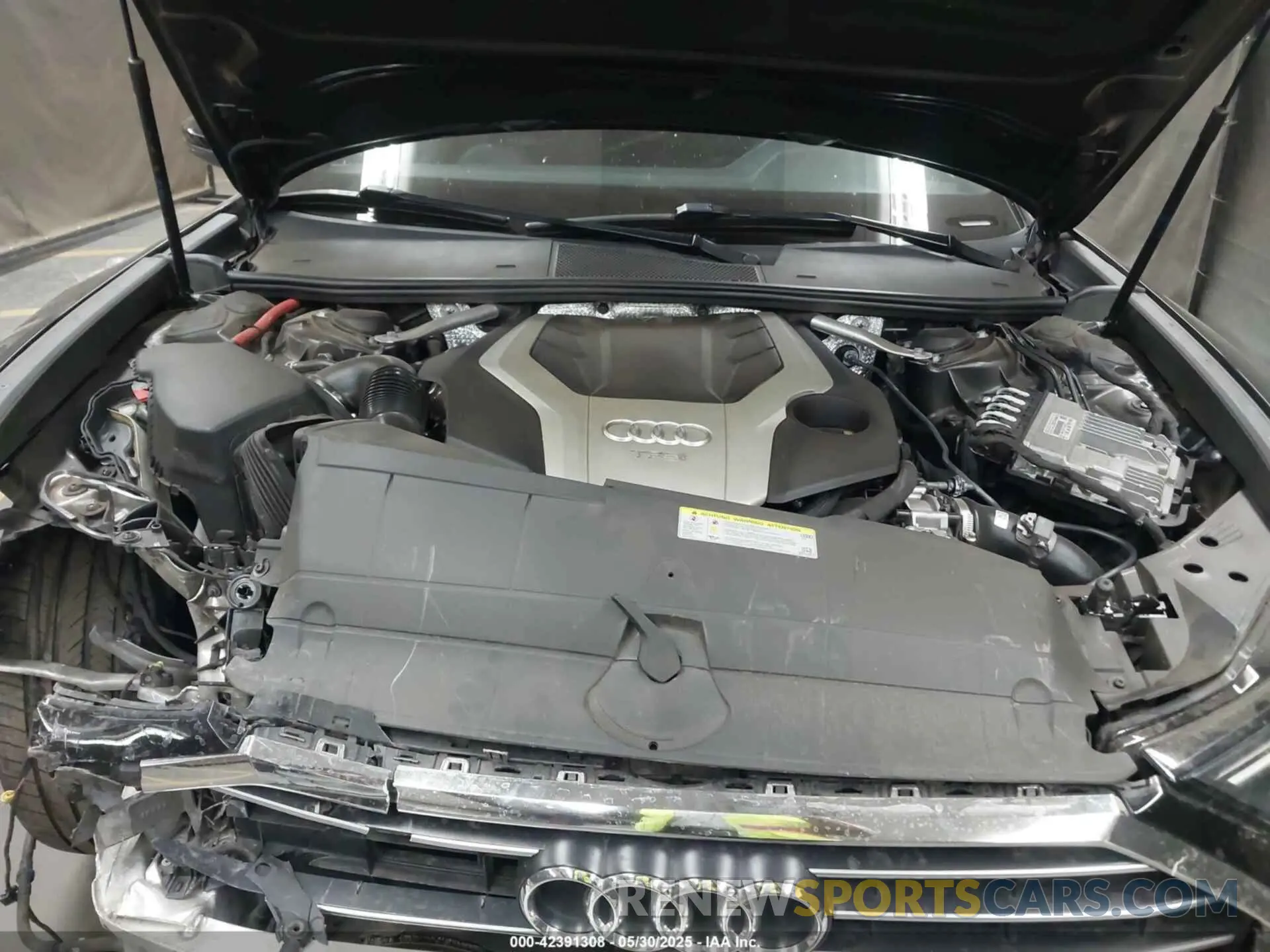 10 Photograph of a damaged car WAUL2AF27KN088750 AUDI A6 2019