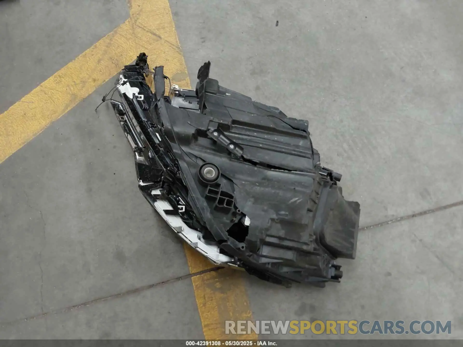 11 Photograph of a damaged car WAUL2AF27KN088750 AUDI A6 2019