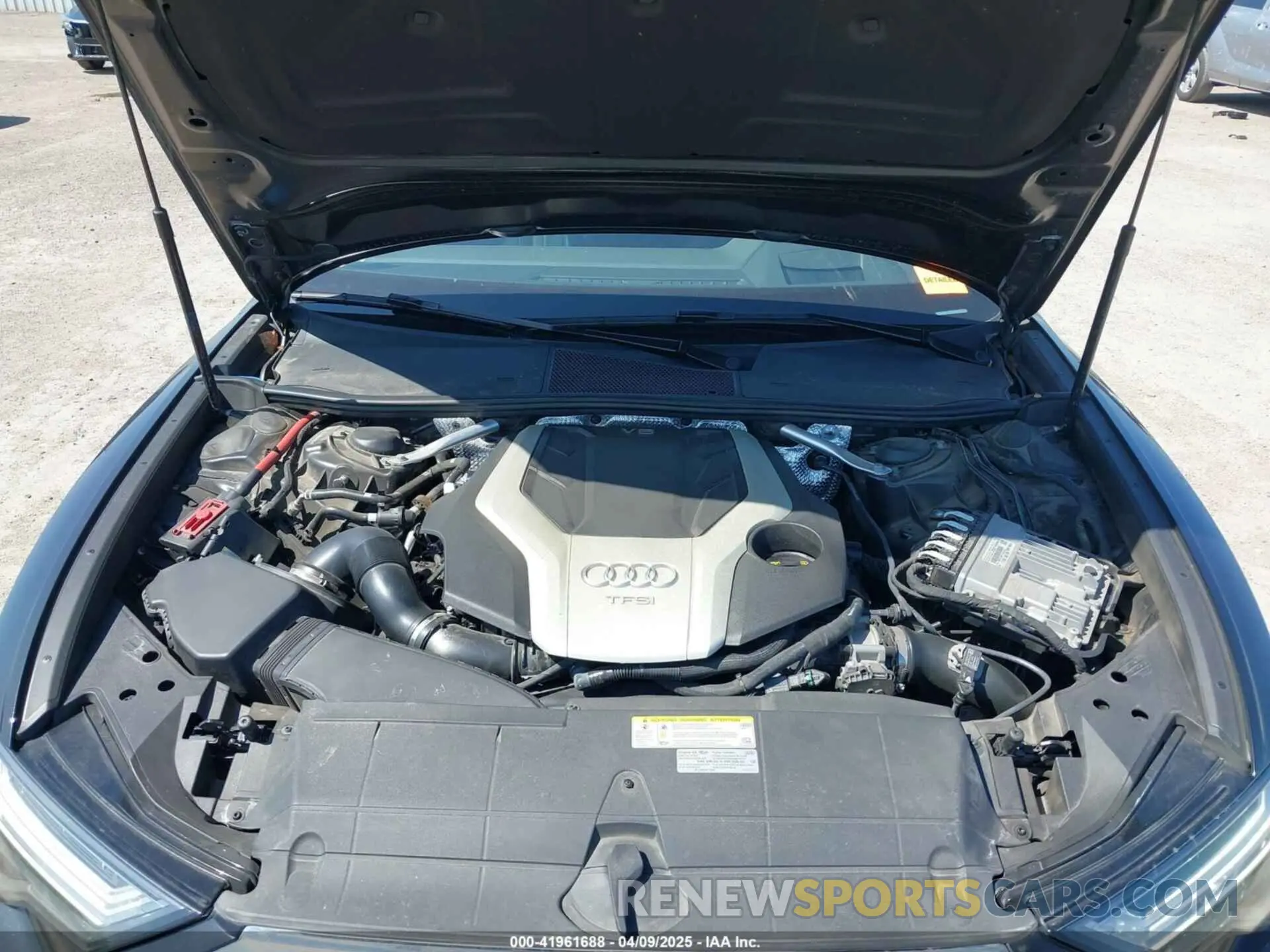 10 Photograph of a damaged car WAUM2AF20KN036462 AUDI A6 2019