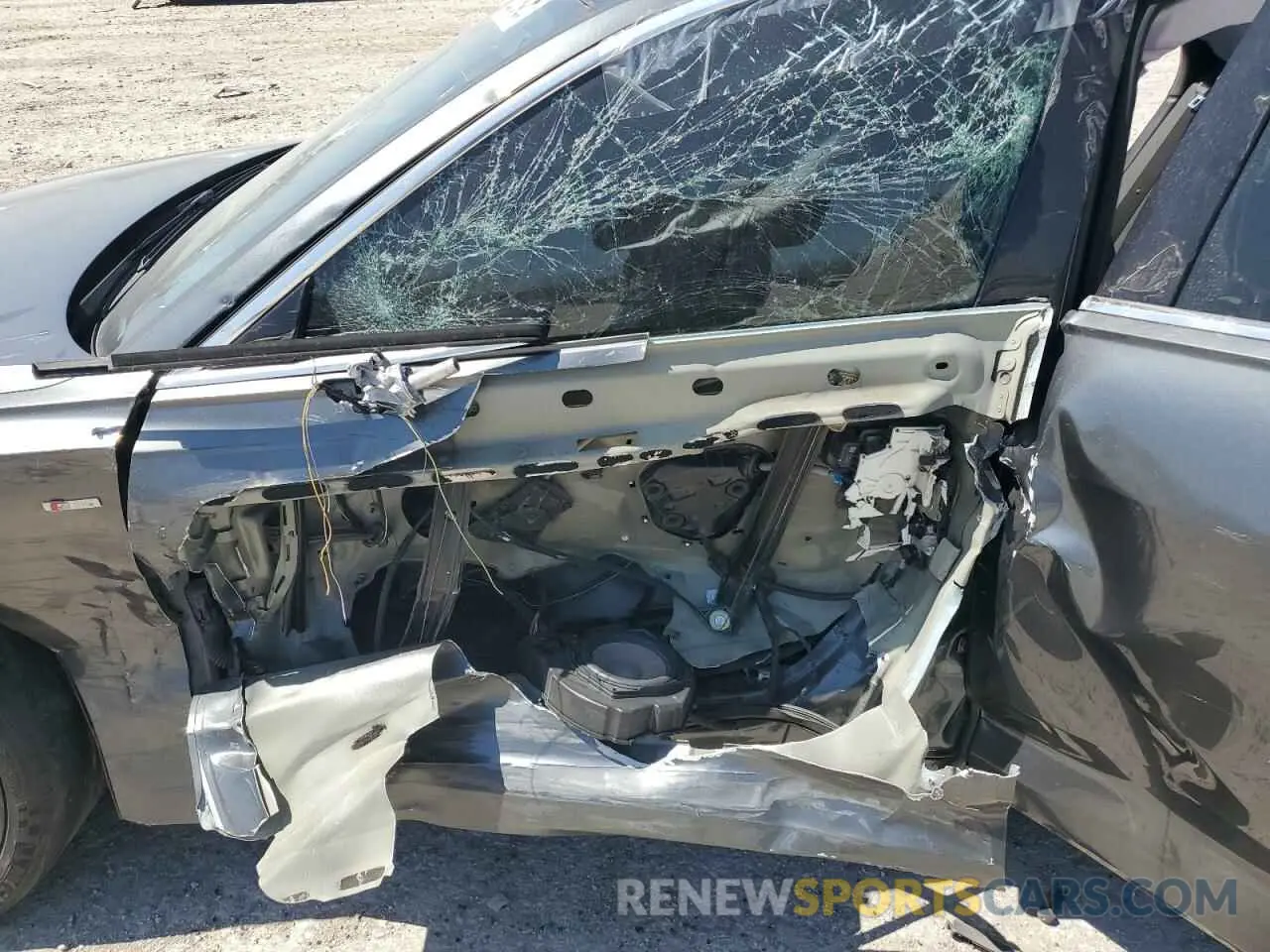 7 Photograph of a damaged car WAUM2AF21KN025311 AUDI A6 2019