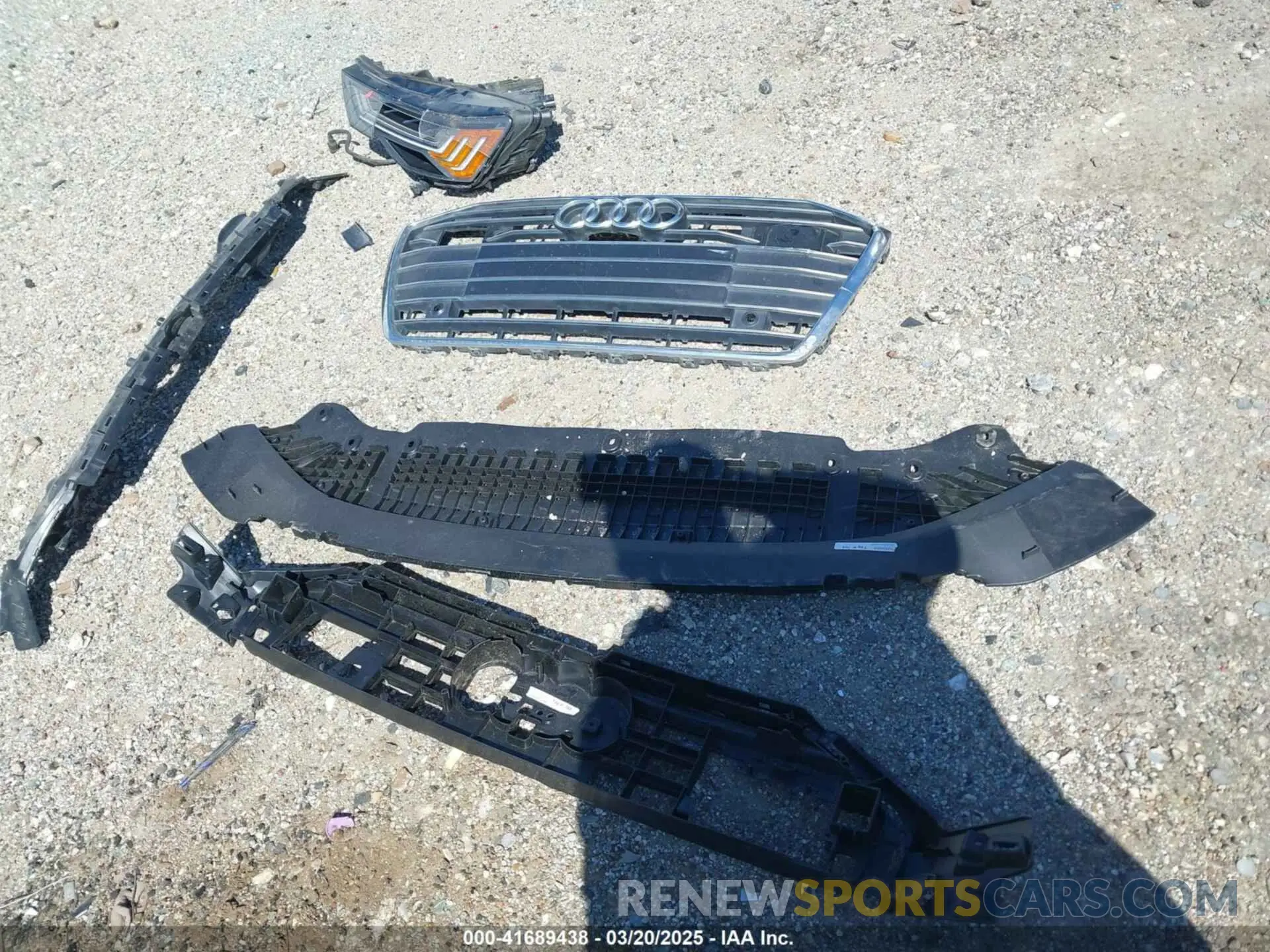 12 Photograph of a damaged car WAUM2AF21KN026507 AUDI A6 2019