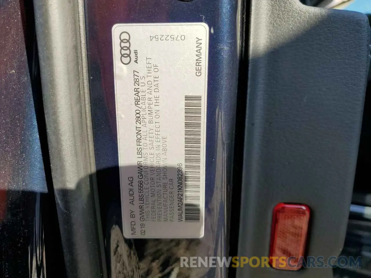 14 Photograph of a damaged car WAUM2AF21KN082396 AUDI A6 2019