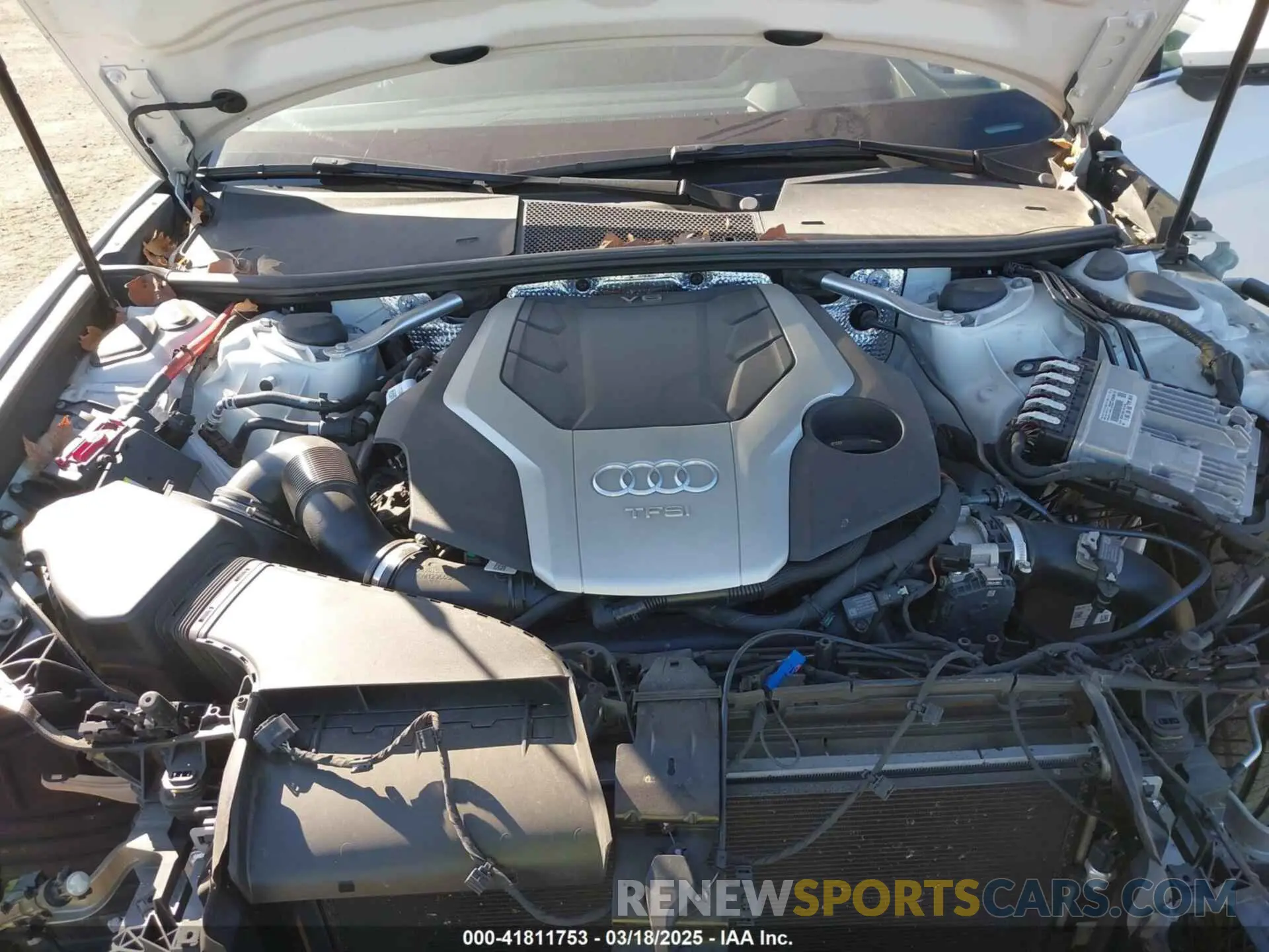 10 Photograph of a damaged car WAUM2AF22KN044384 AUDI A6 2019