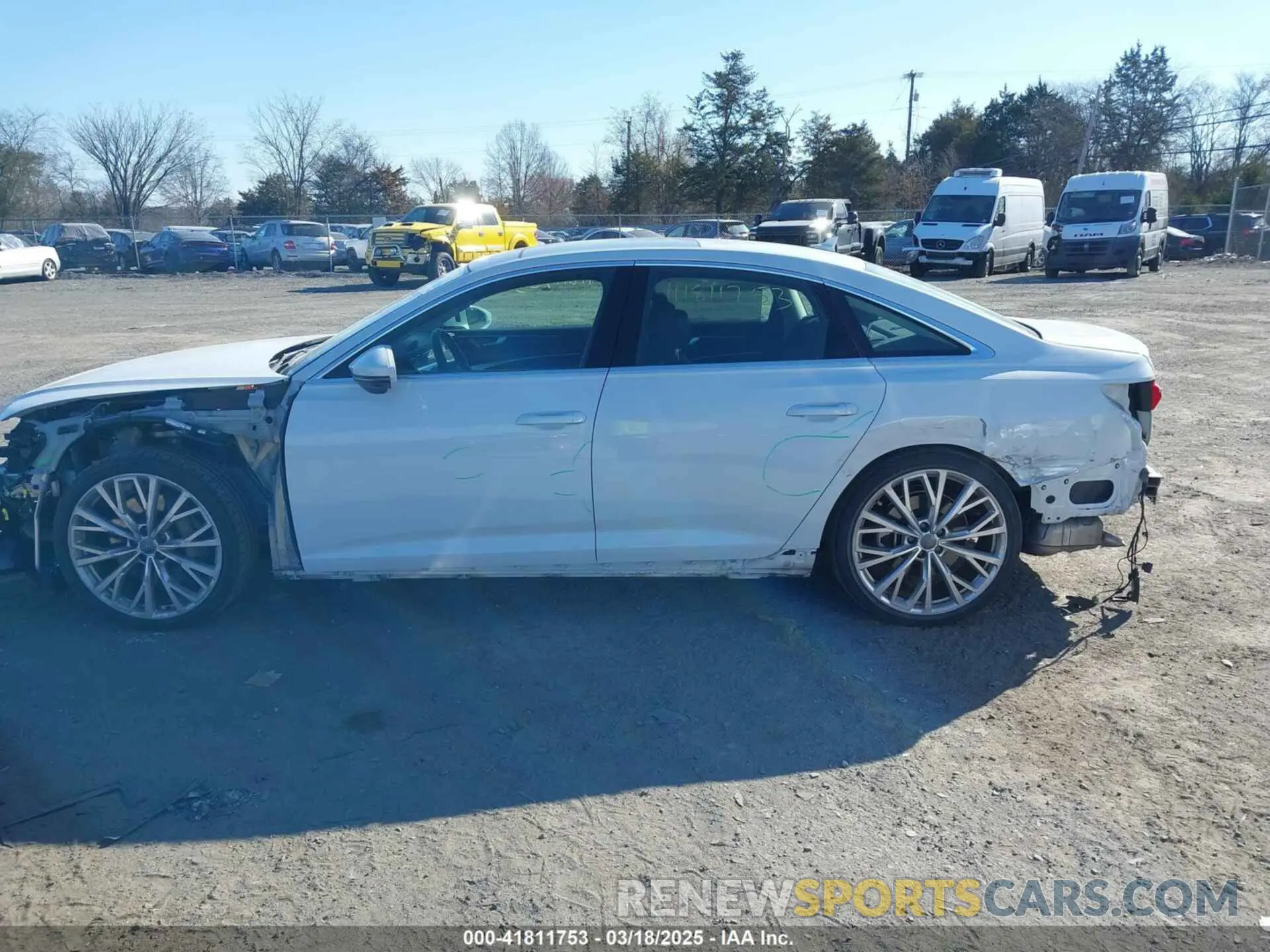 14 Photograph of a damaged car WAUM2AF22KN044384 AUDI A6 2019