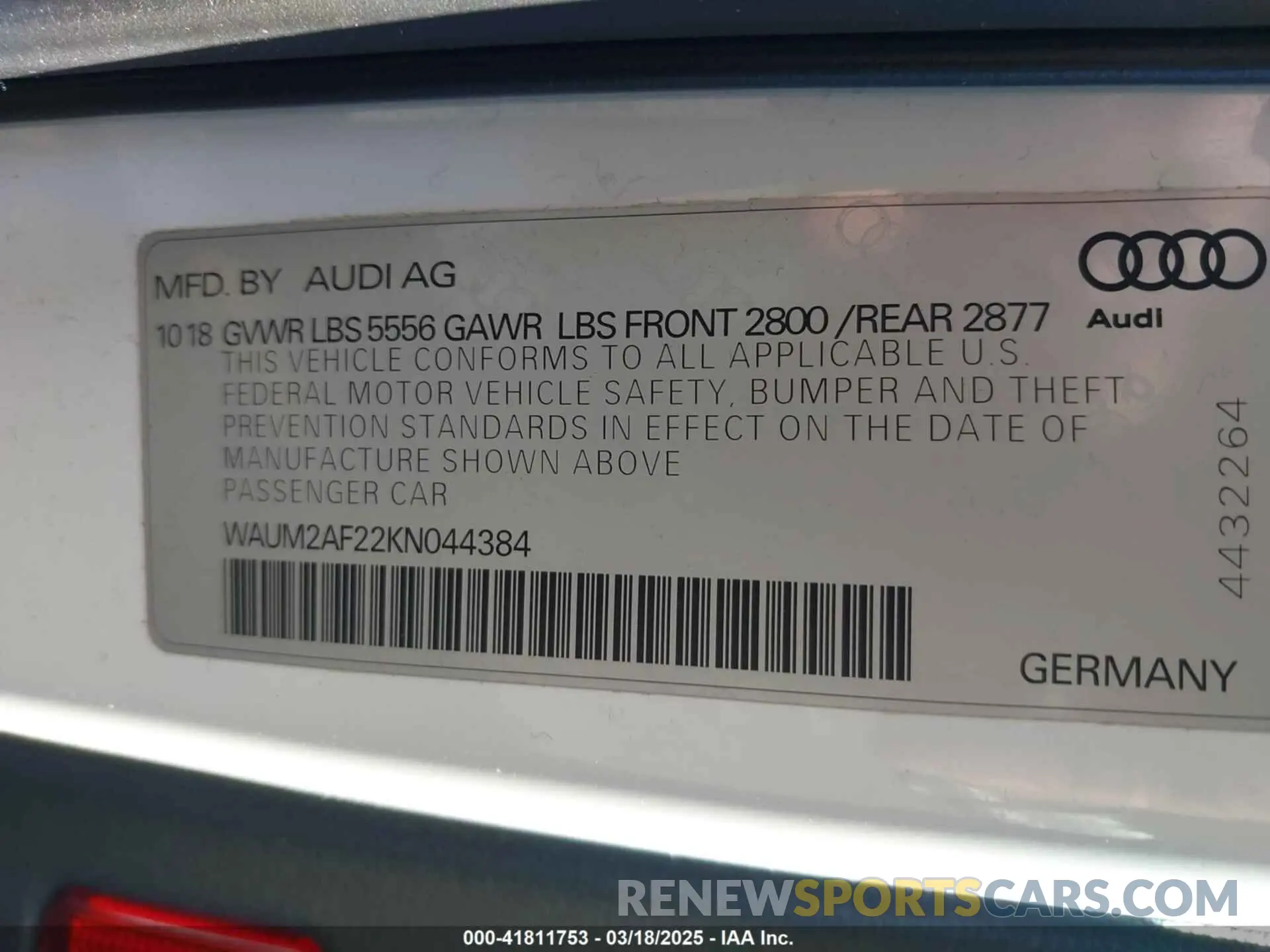 9 Photograph of a damaged car WAUM2AF22KN044384 AUDI A6 2019