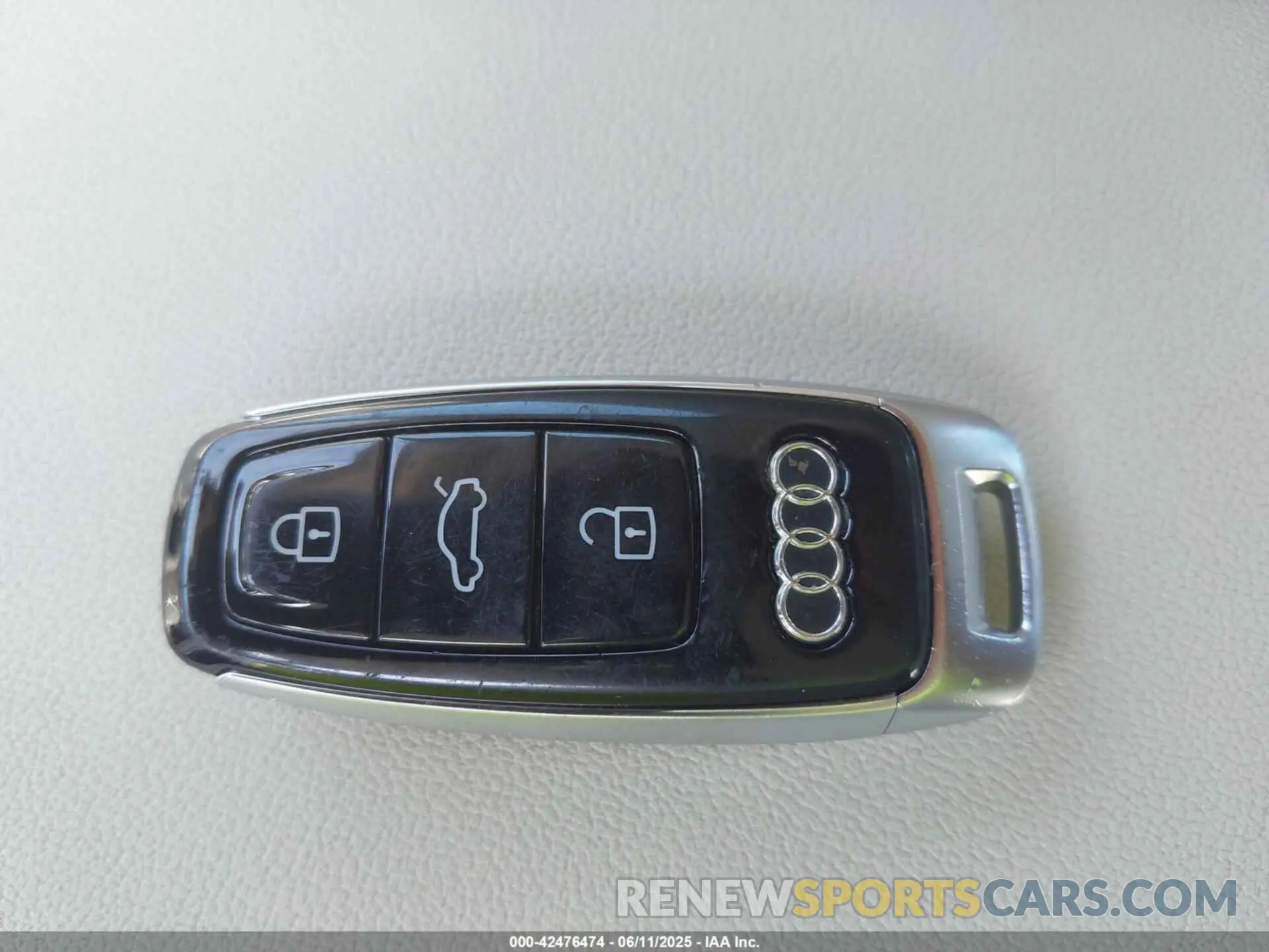 11 Photograph of a damaged car WAUM2AF24KN051949 AUDI A6 2019