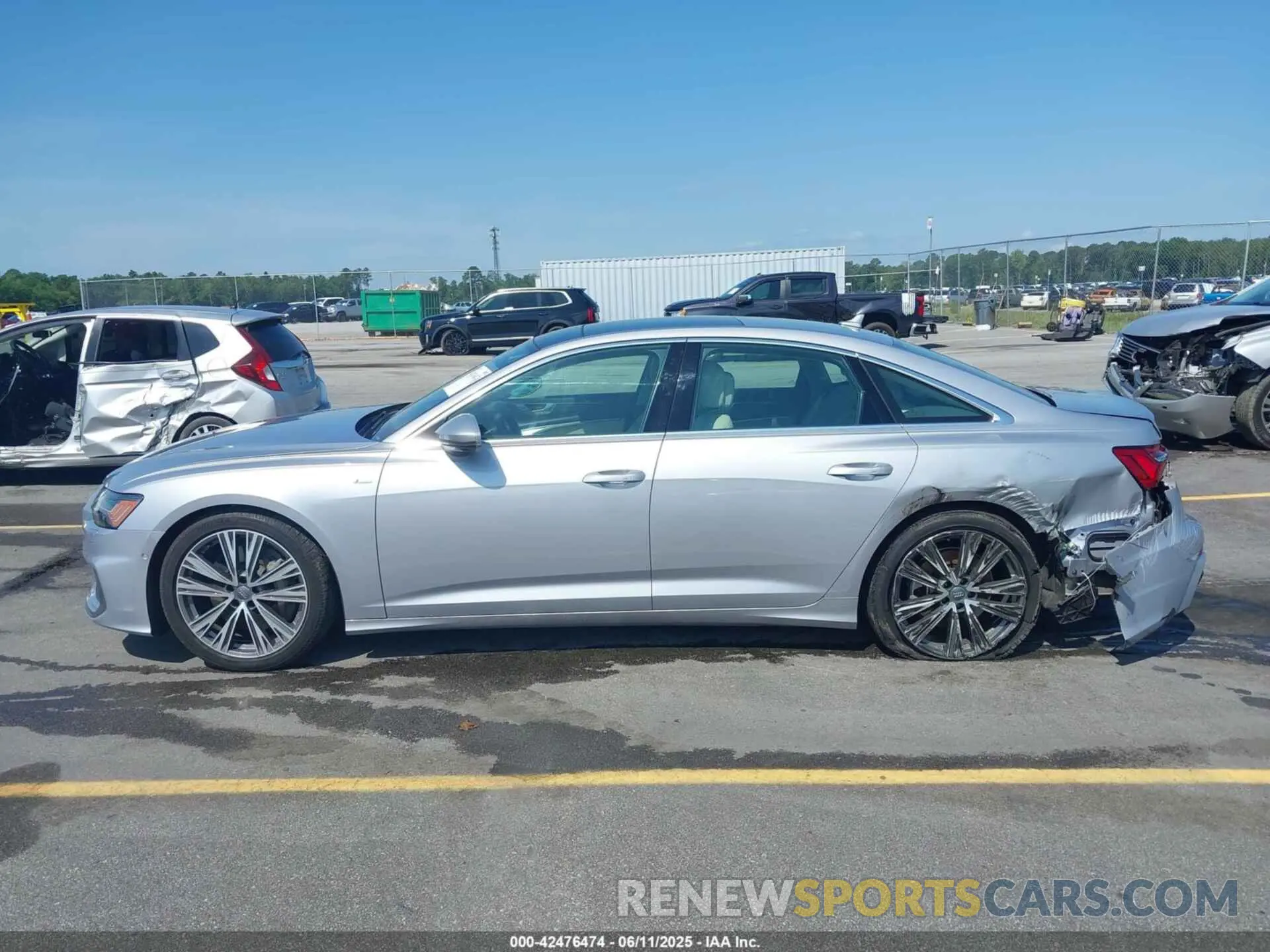 15 Photograph of a damaged car WAUM2AF24KN051949 AUDI A6 2019