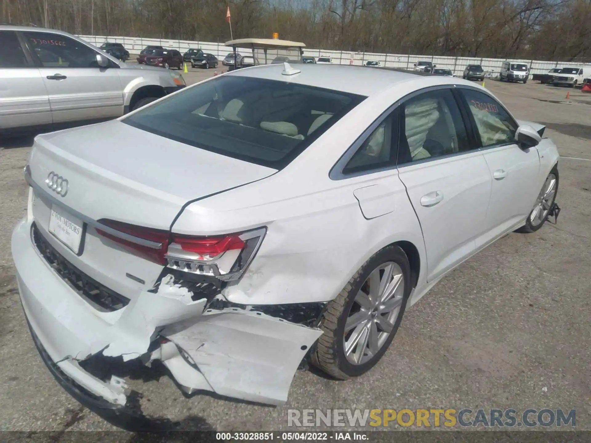 4 Photograph of a damaged car WAUM2AF26KN075105 AUDI A6 2019