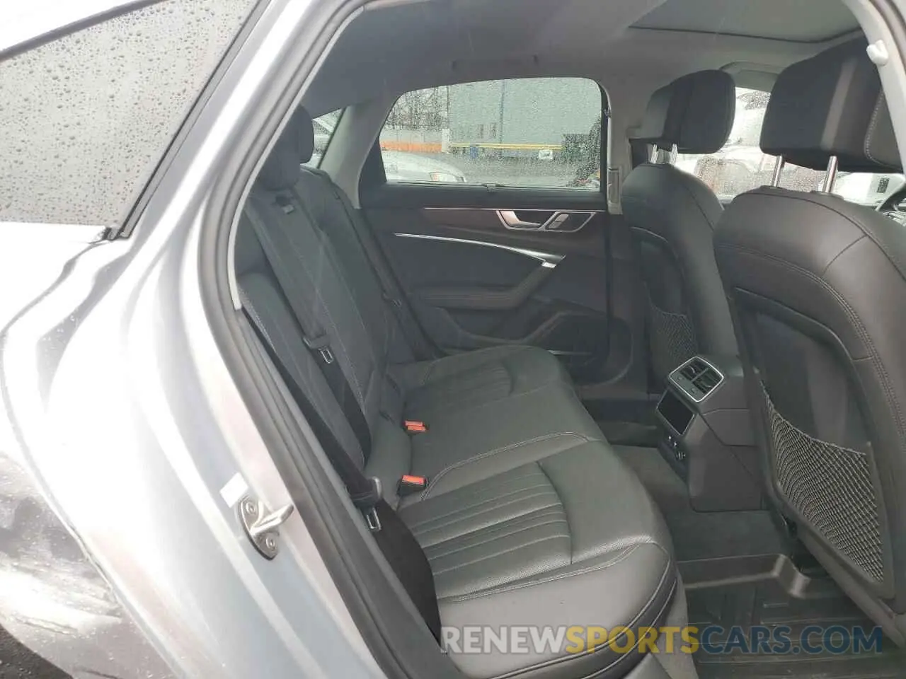 10 Photograph of a damaged car WAUM2AF26KN129812 AUDI A6 2019