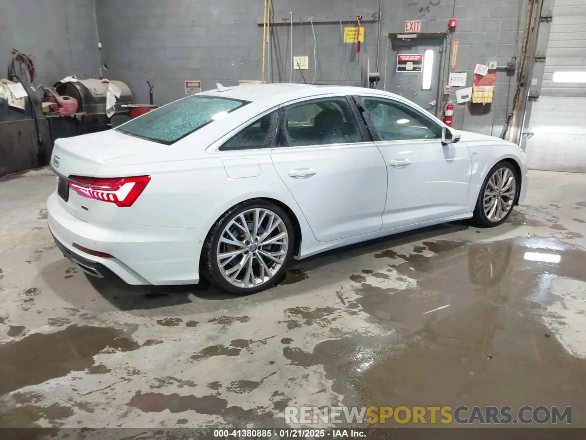 4 Photograph of a damaged car WAUM2AF27KN026348 AUDI A6 2019