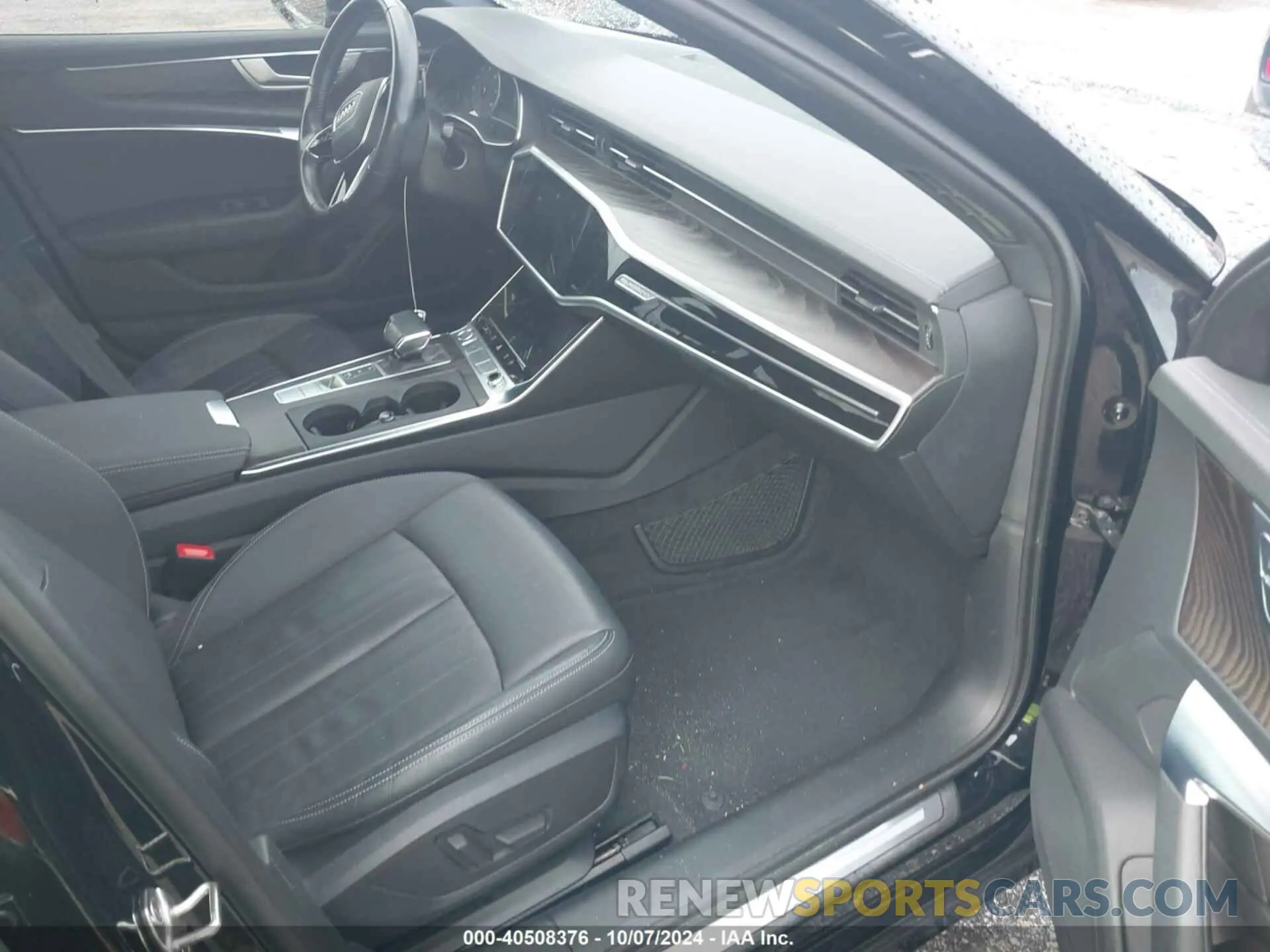 5 Photograph of a damaged car WAUD8AF26LN052441 AUDI A6 2020