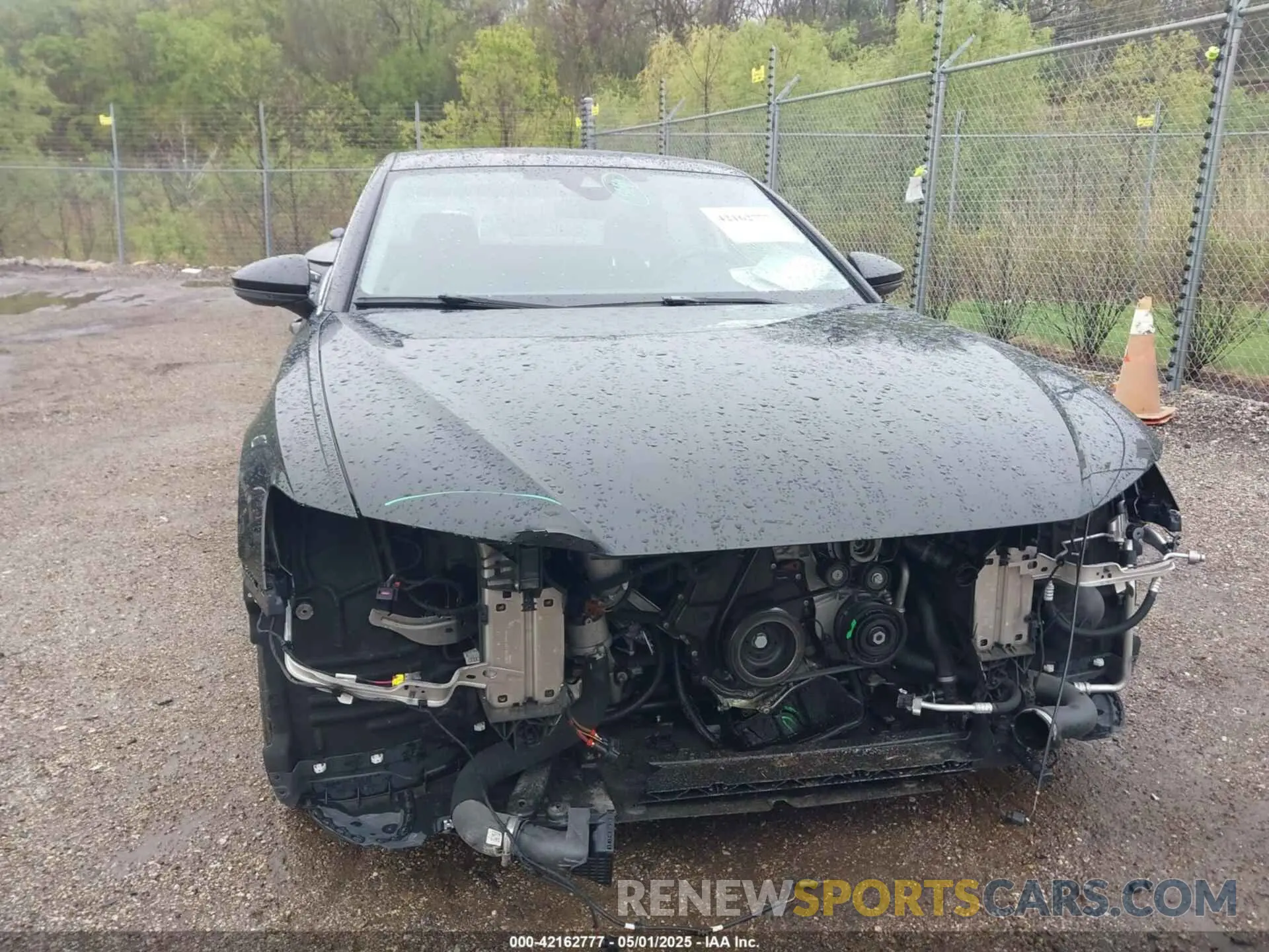 13 Photograph of a damaged car WAUD8AF28LN038685 AUDI A6 2020