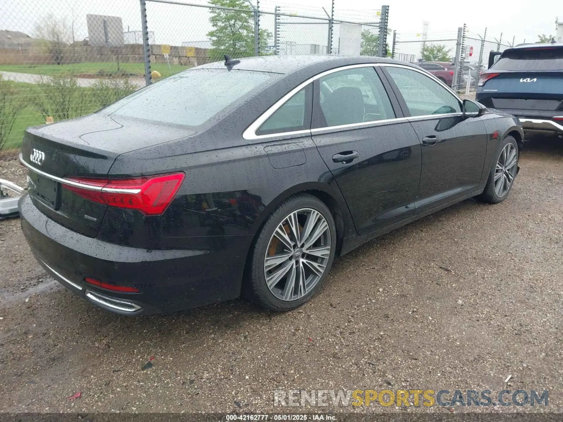 4 Photograph of a damaged car WAUD8AF28LN038685 AUDI A6 2020