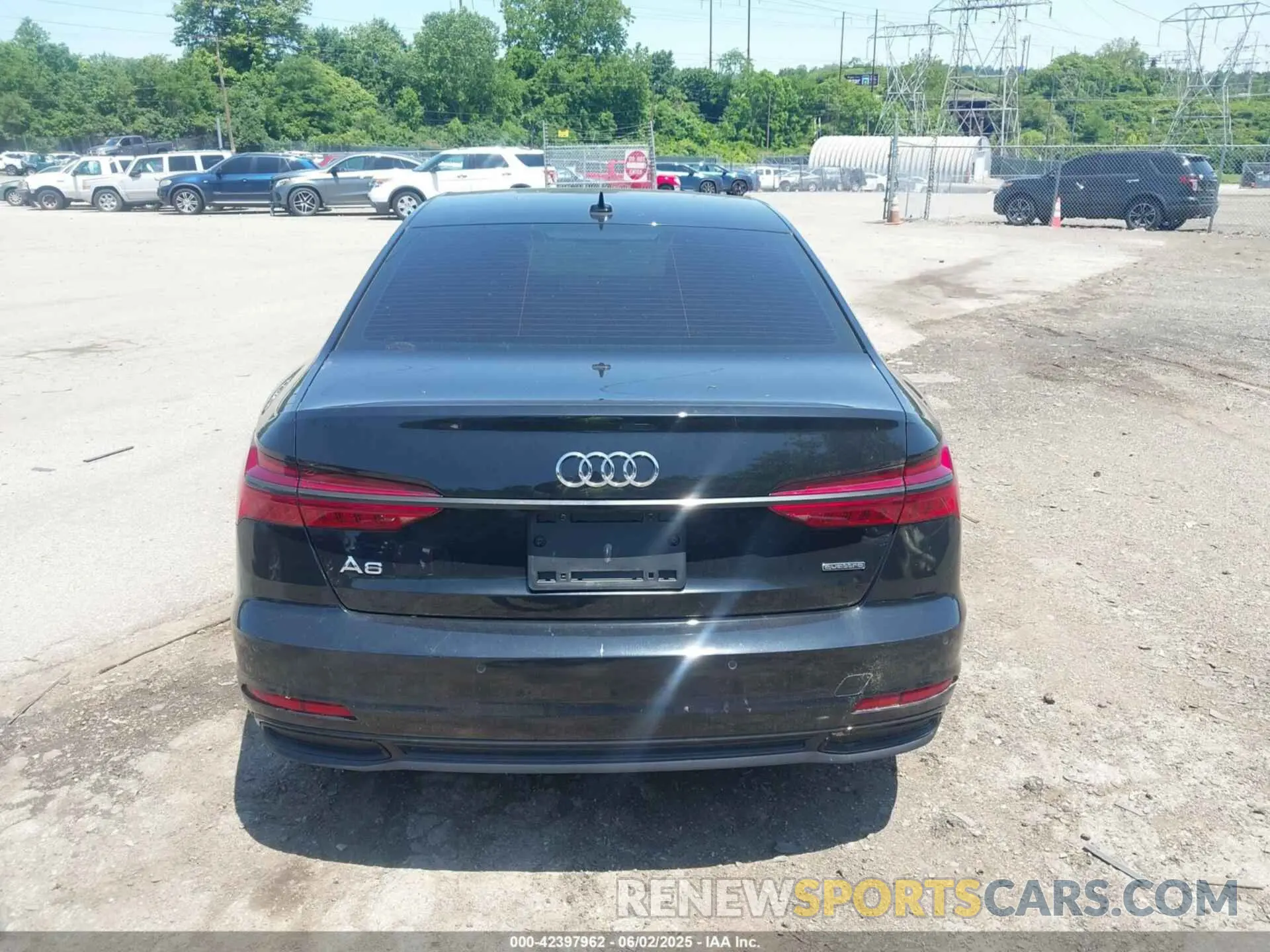 16 Photograph of a damaged car WAUE8AF20LN001909 AUDI A6 2020