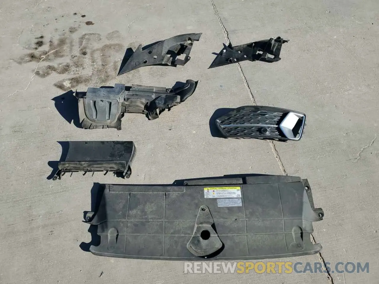 12 Photograph of a damaged car WAUE8AF21LN057874 AUDI A6 2020