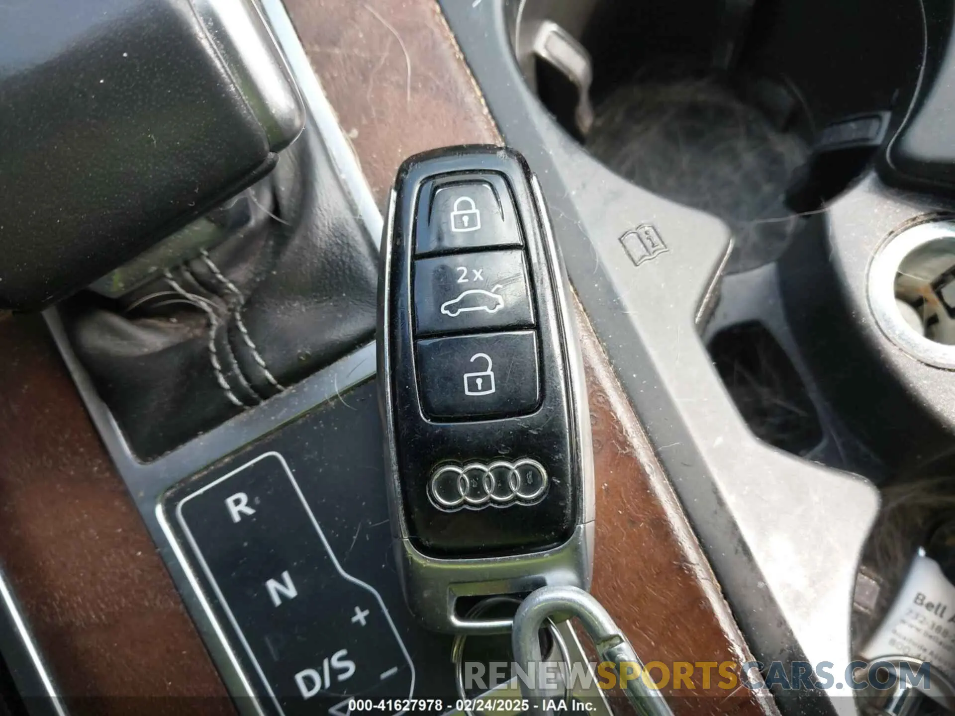 11 Photograph of a damaged car WAUE8AF2XLN053533 AUDI A6 2020