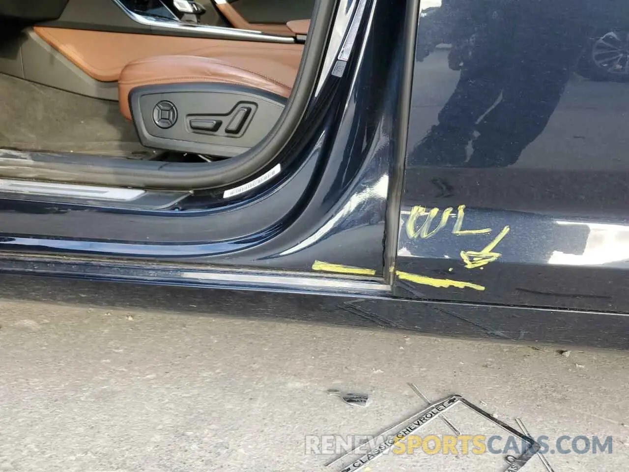 12 Photograph of a damaged car WAUL2AF25LN066957 AUDI A6 2020