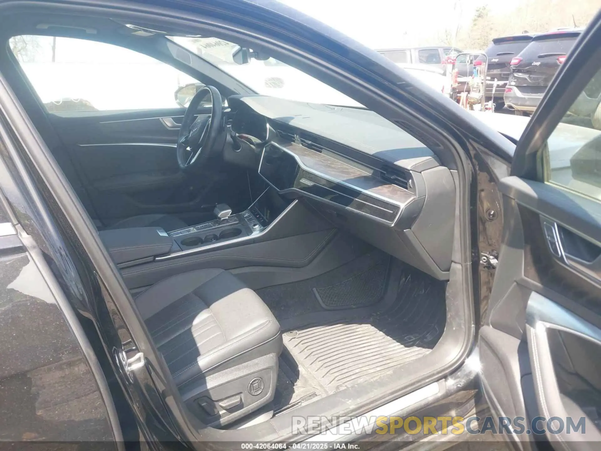 5 Photograph of a damaged car WAUL2AF29LN052995 AUDI A6 2020