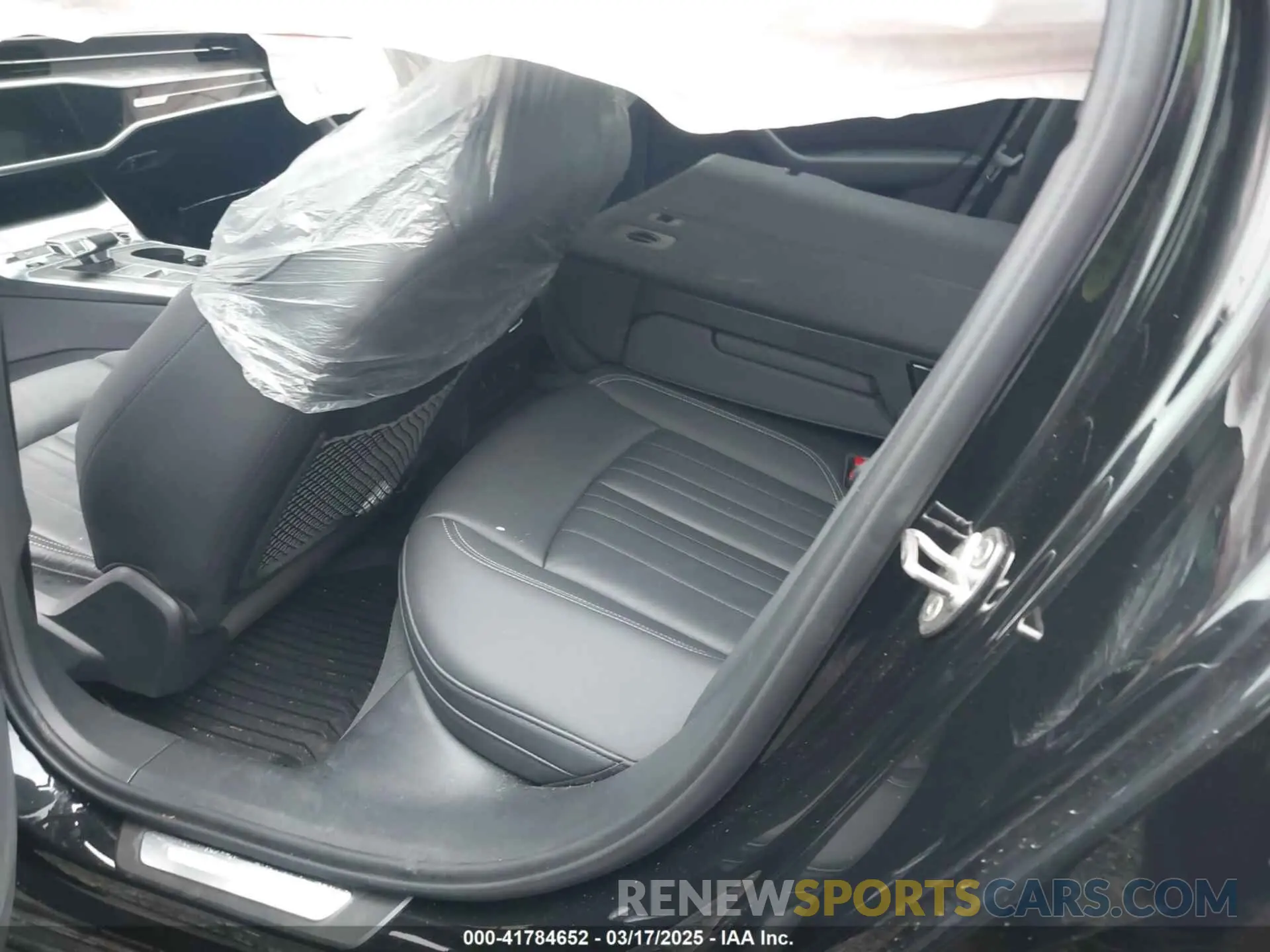 8 Photograph of a damaged car WAUD3AF25MN061485 AUDI A6 2021
