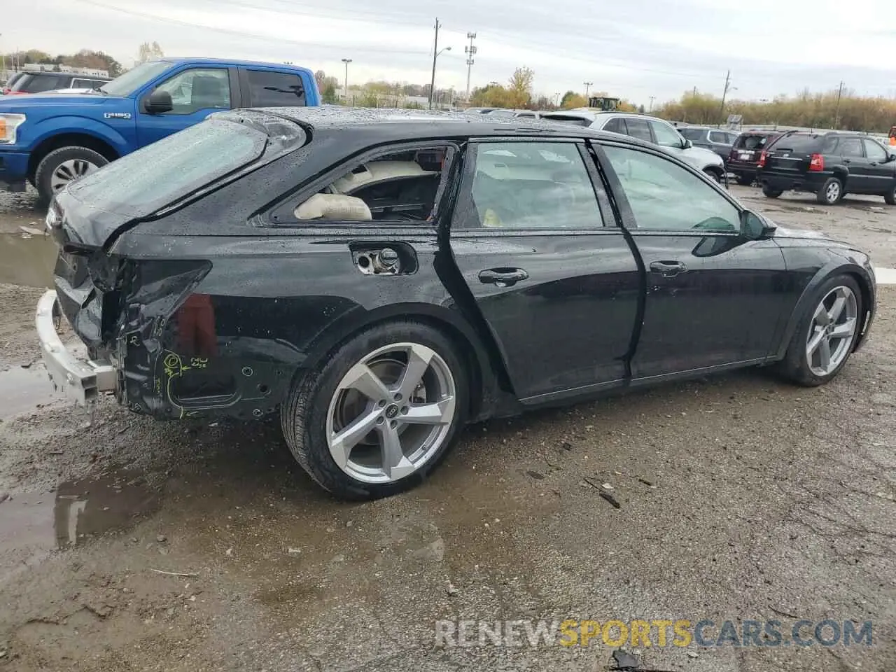 3 Photograph of a damaged car WAU72BF27NN034313 AUDI A6 2022