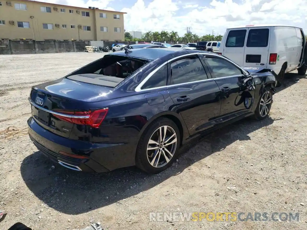 4 Photograph of a damaged car WAUL2BF2XNN009873 AUDI A6 2022