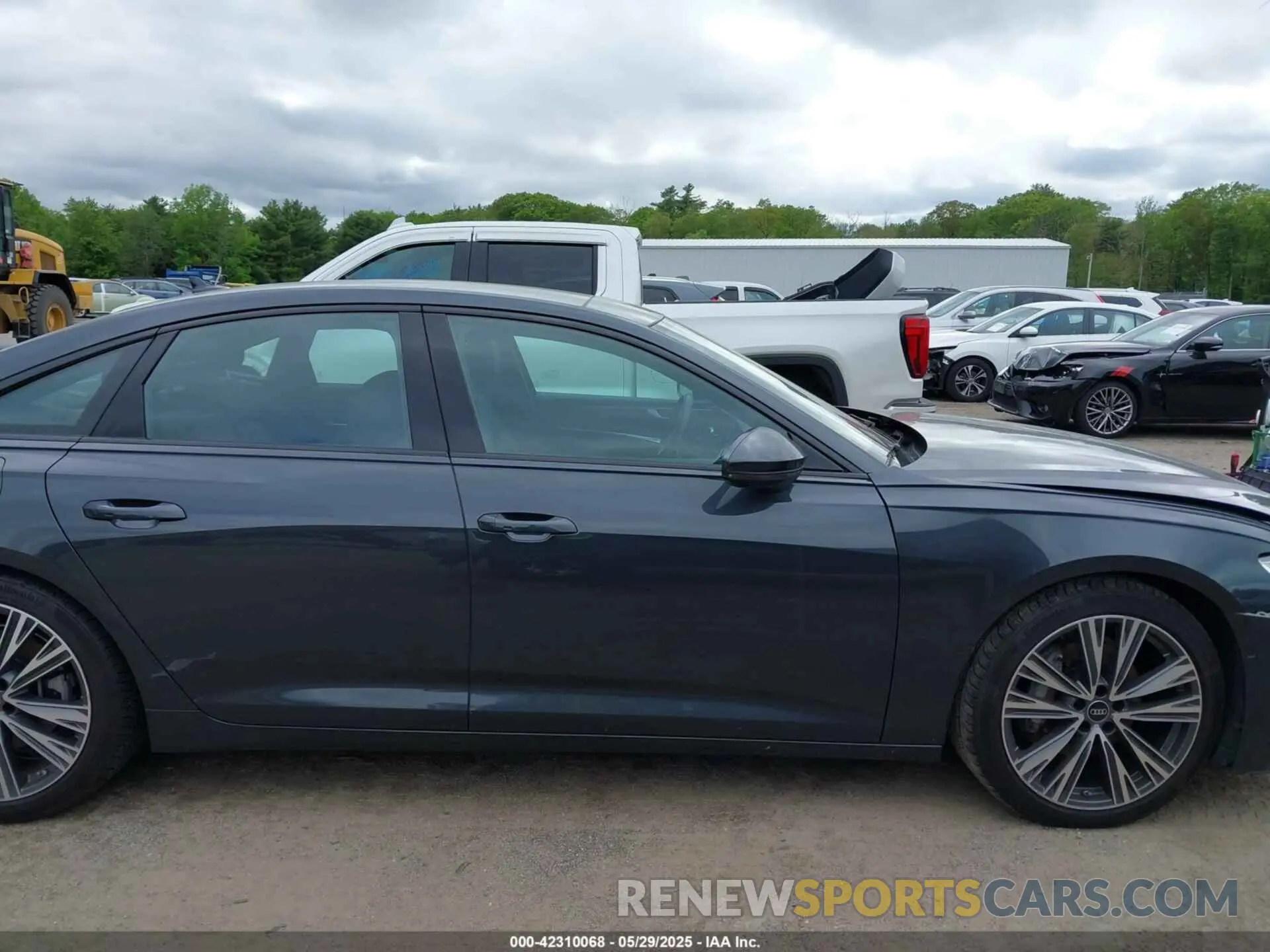 14 Photograph of a damaged car WAUE3BF20PN089872 AUDI A6 2023