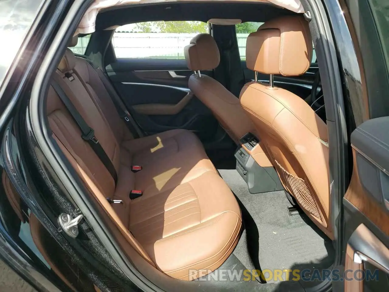 10 Photograph of a damaged car WAUE3BF28PN093250 AUDI A6 2023