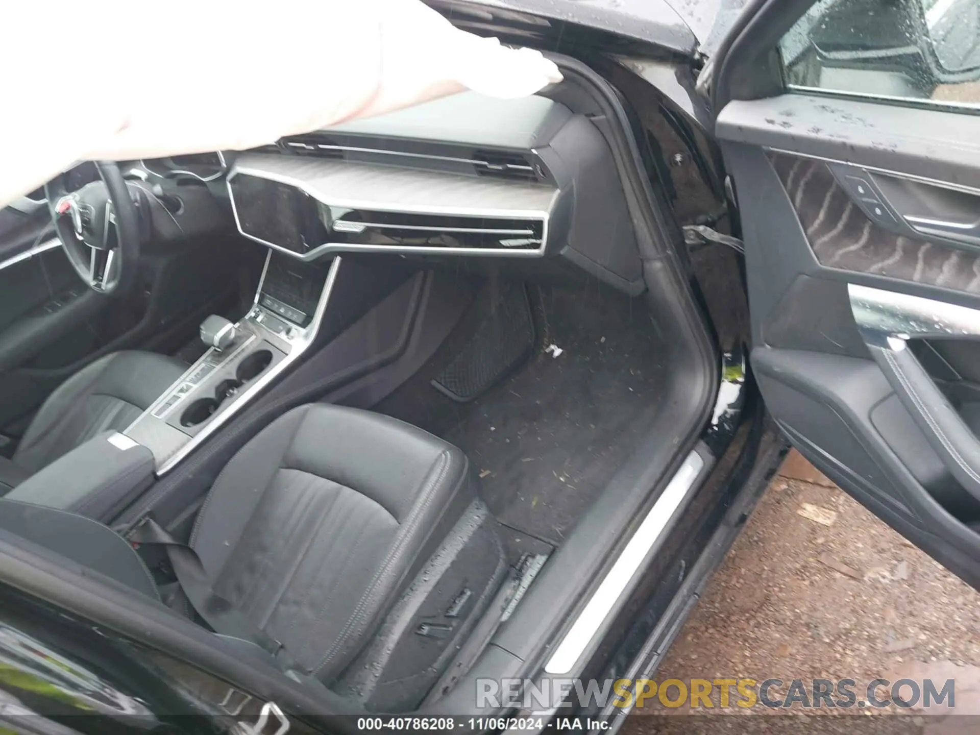 5 Photograph of a damaged car WAUE3BF21RN024452 AUDI A6 2024