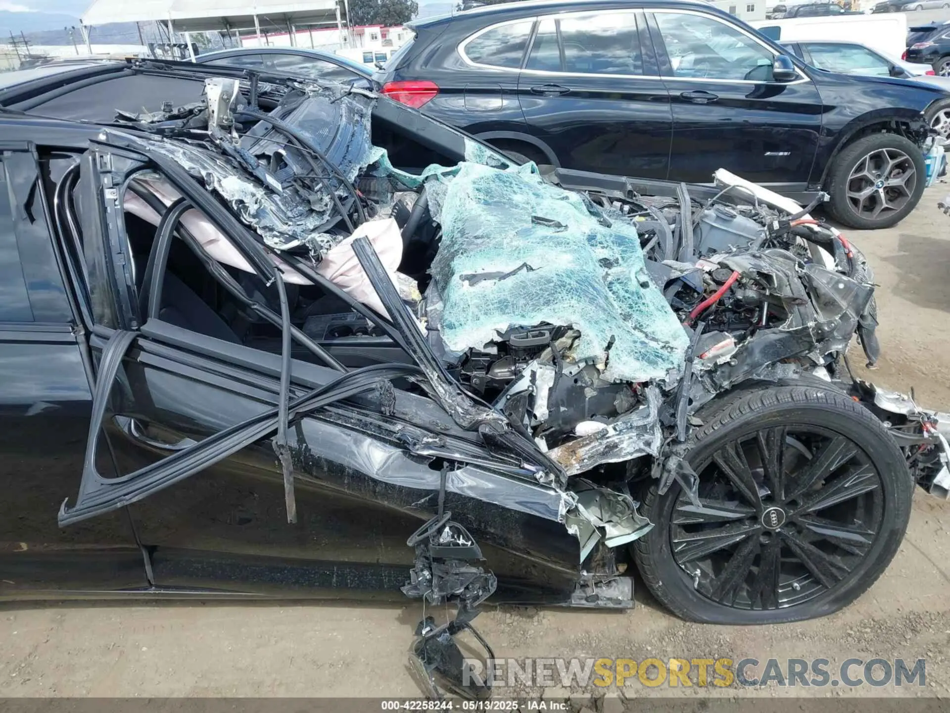 6 Photograph of a damaged car WAUE3BF25RN058281 AUDI A6 2024