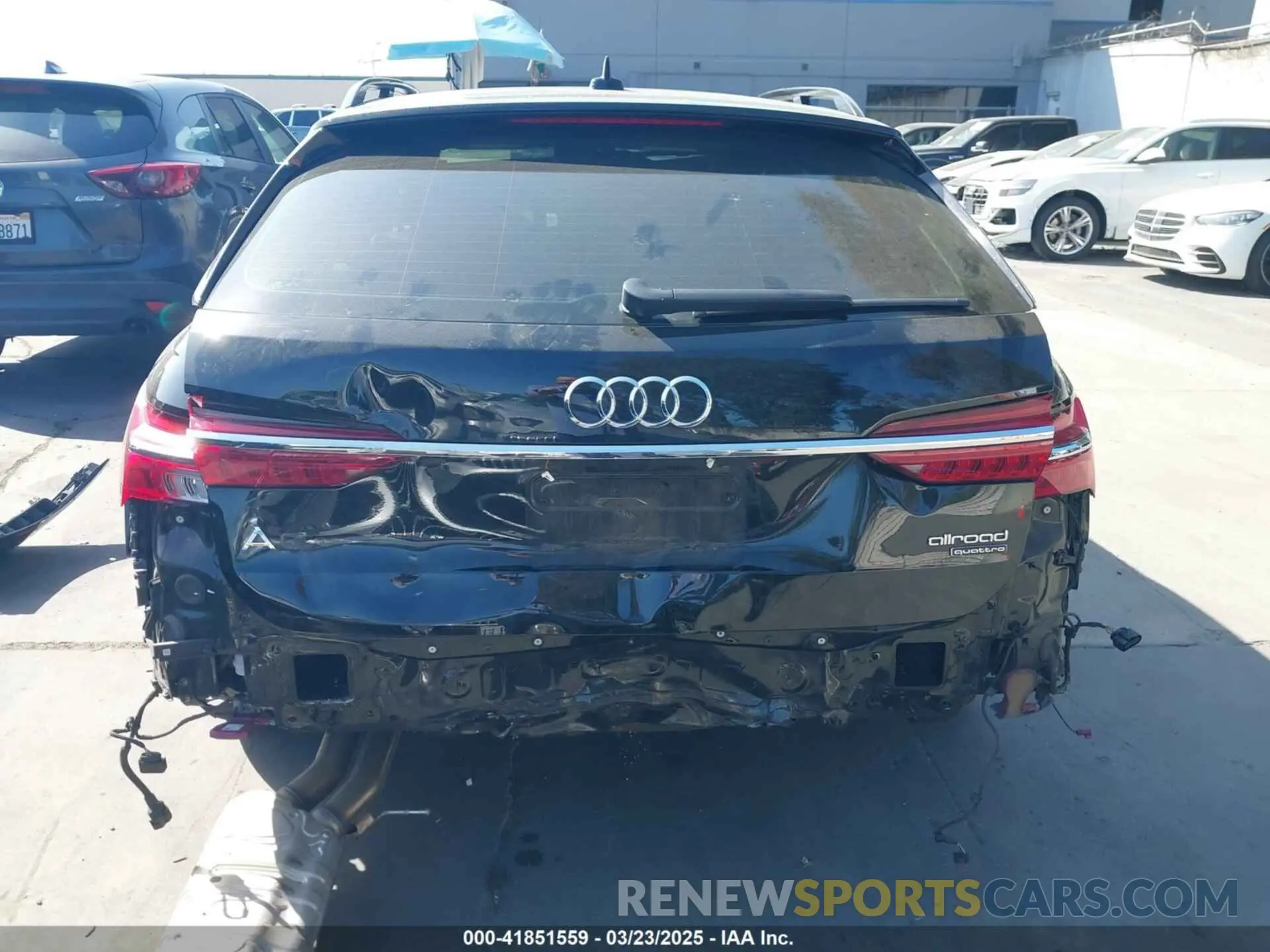 17 Photograph of a damaged car WAU72BF2XLN086368 AUDI A6 ALLROAD 2020
