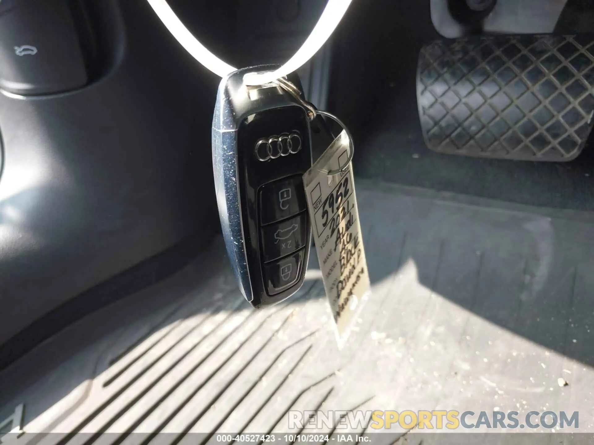 11 Photograph of a damaged car WAUL2AF20MN088821 AUDI A6 SEDAN 2021