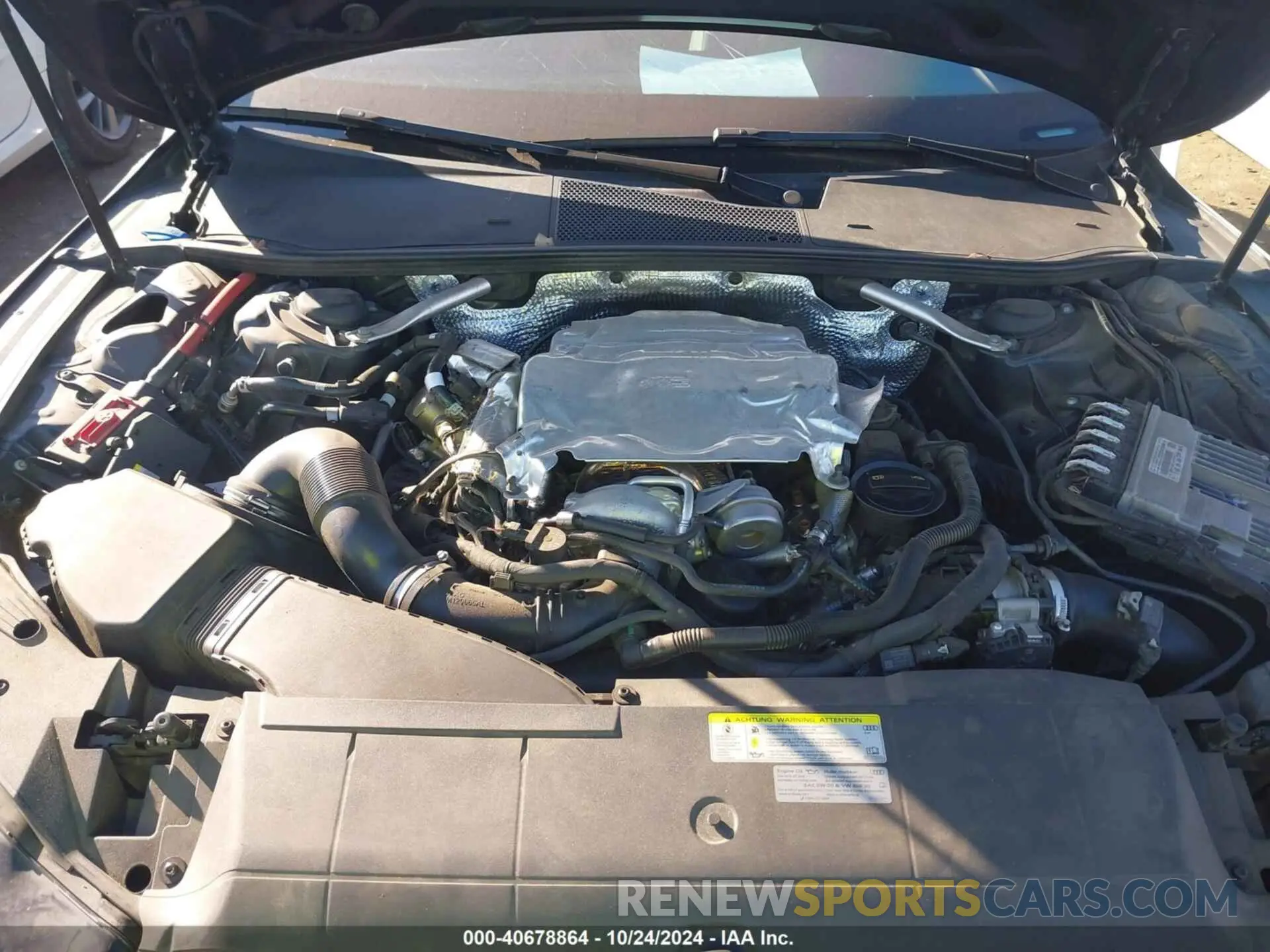 10 Photograph of a damaged car WAUP2AF23KN033262 AUDI A7 2019